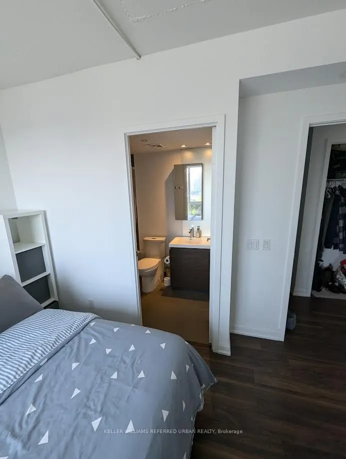 1030 King Street W, #938