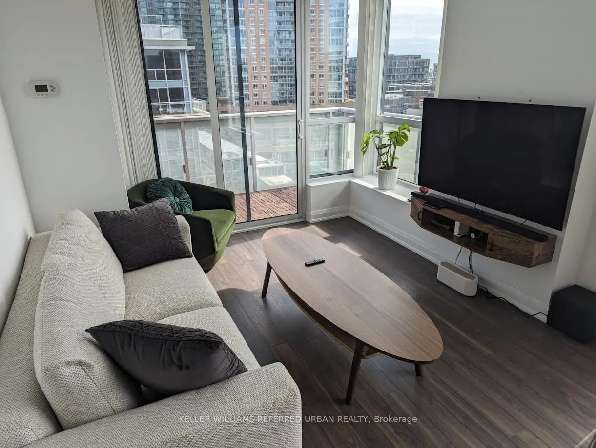 1030 King Street W, #938