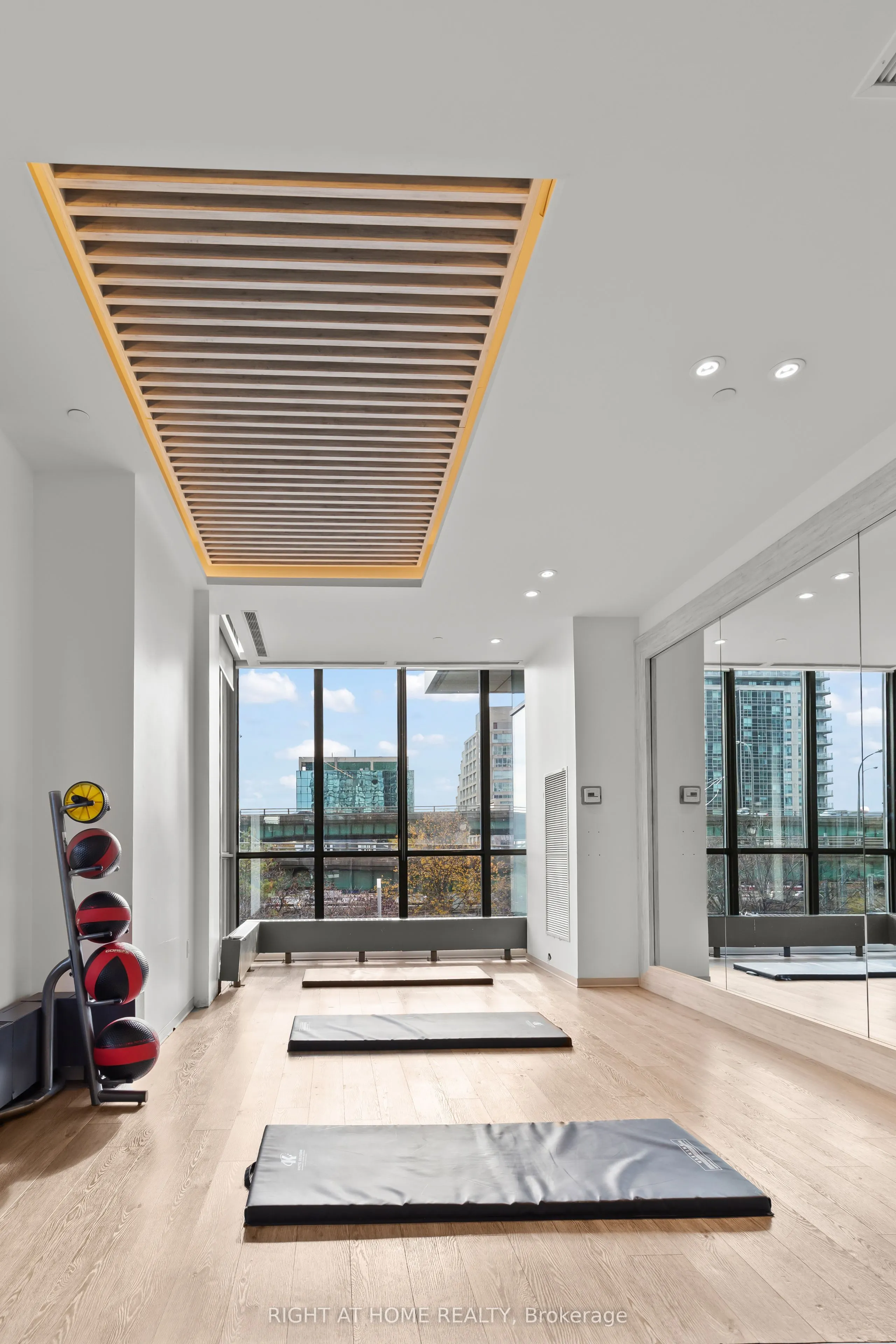 15 Fort York Boulevard, #3205