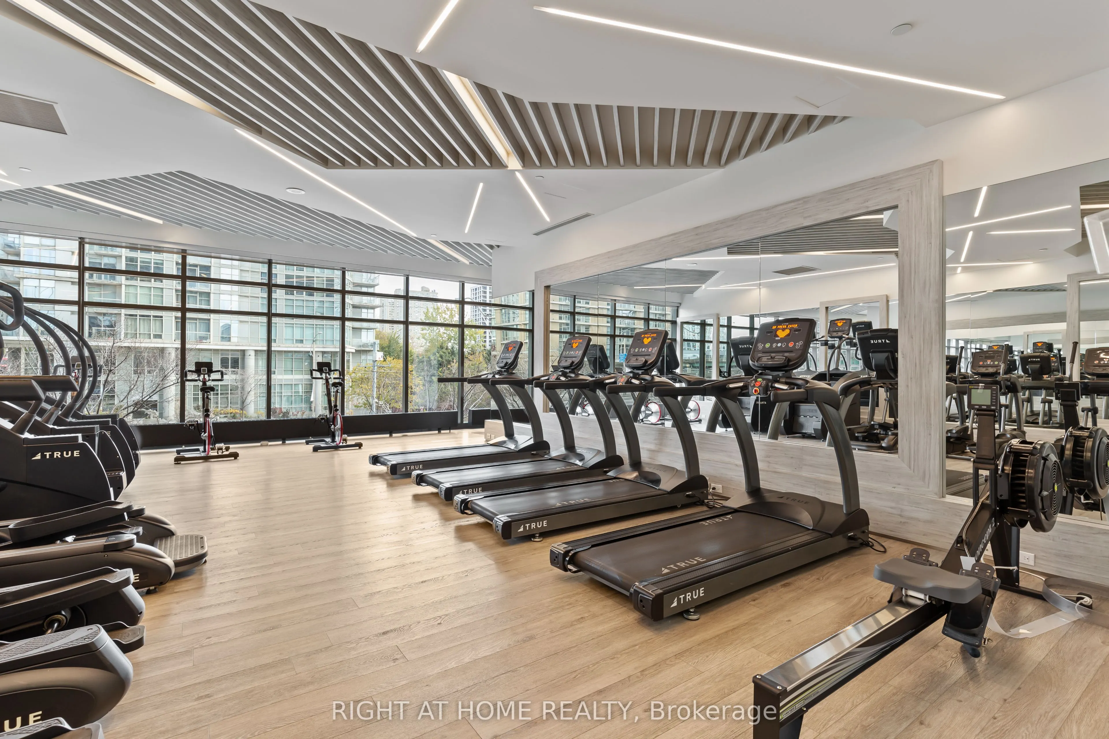 15 Fort York Boulevard, #3205