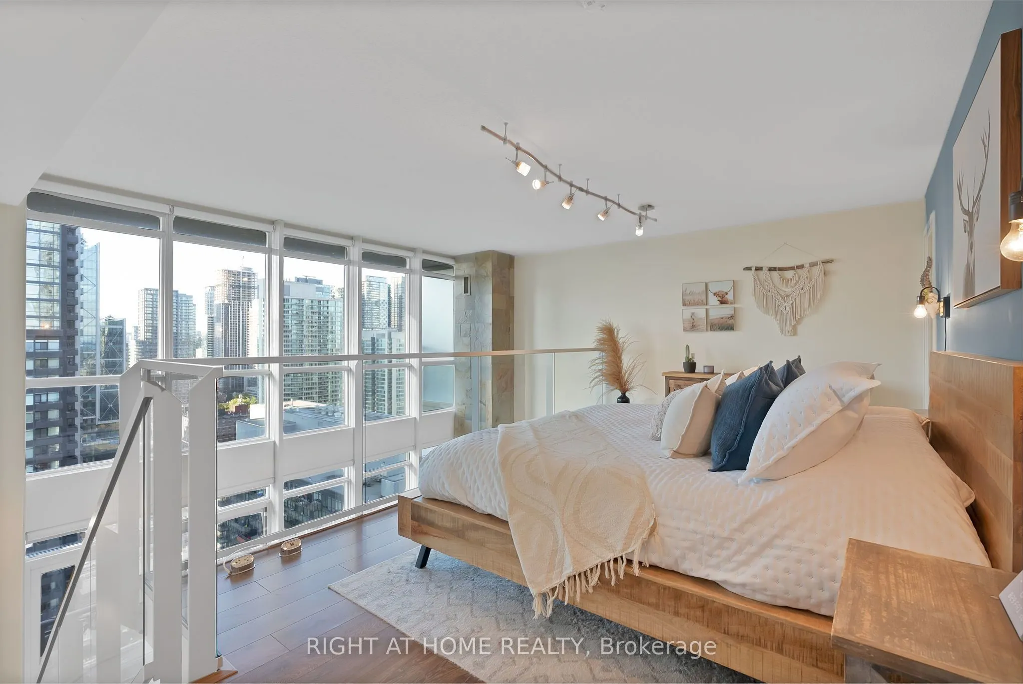 15 Fort York Boulevard, #3205