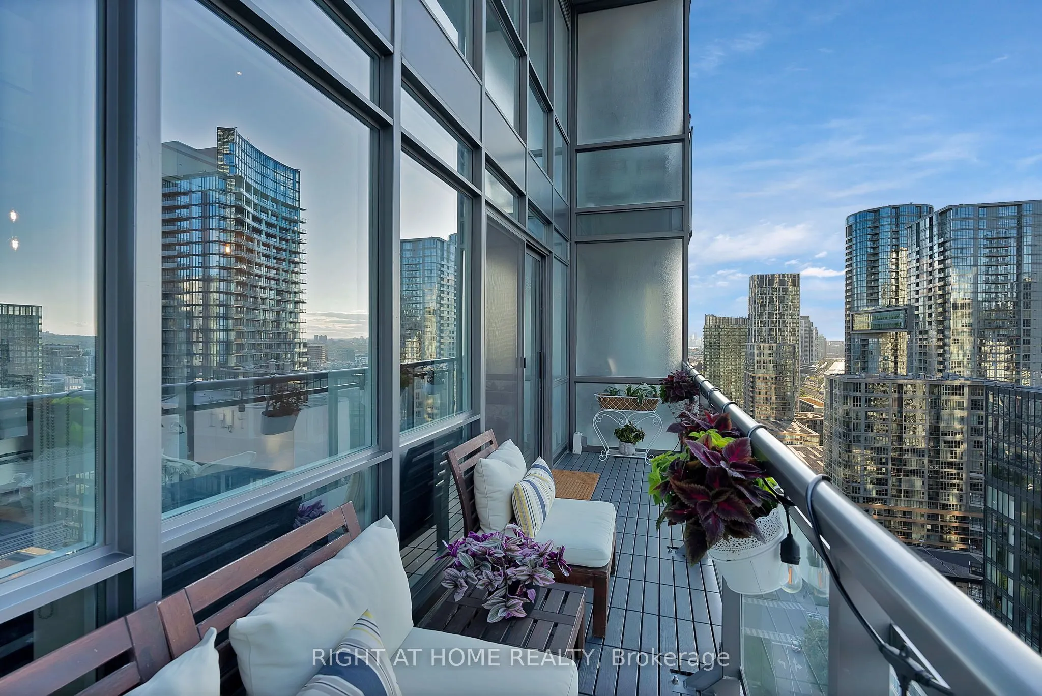 15 Fort York Boulevard, #3205