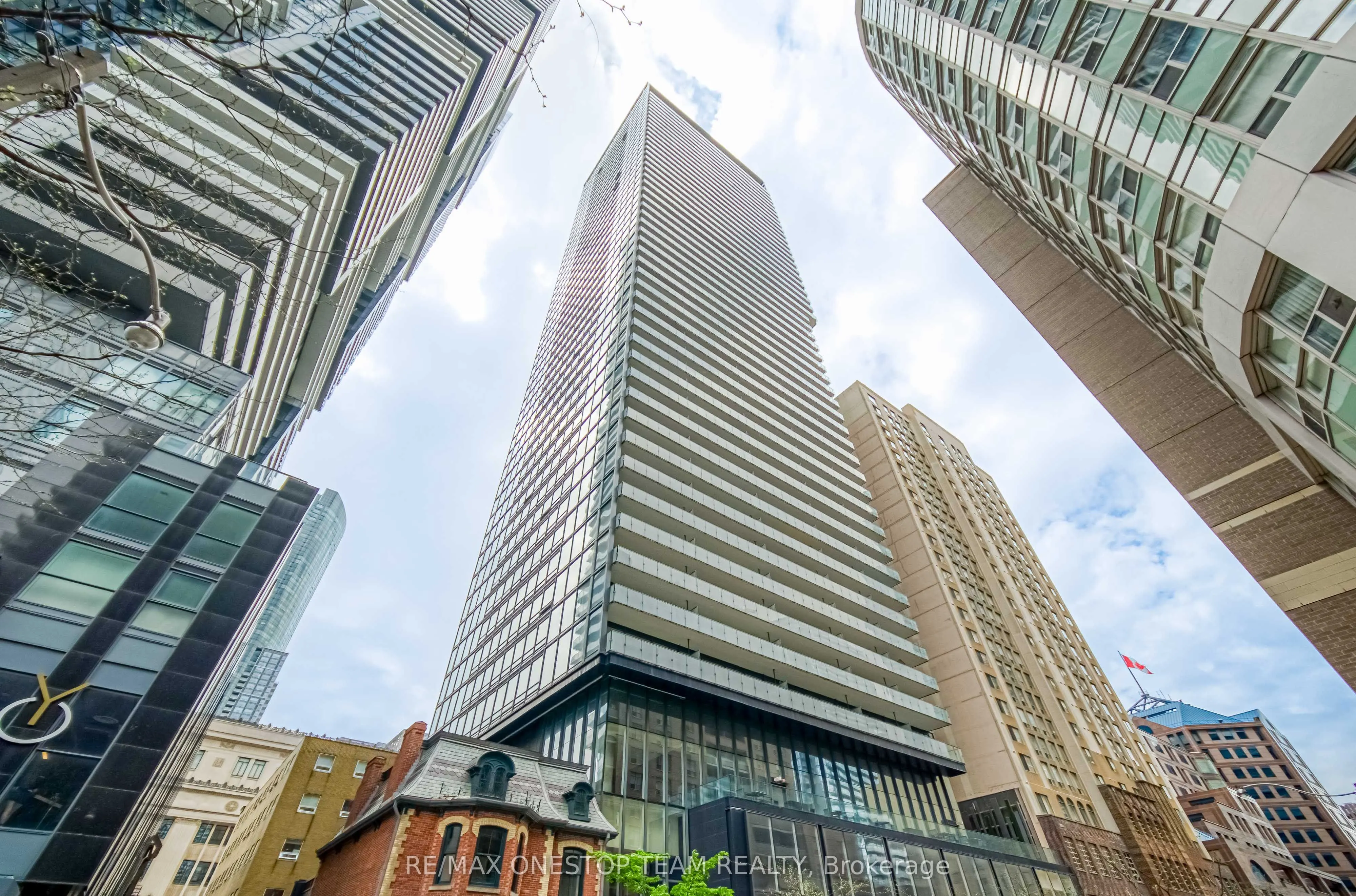 15 Grenville Street, #1905