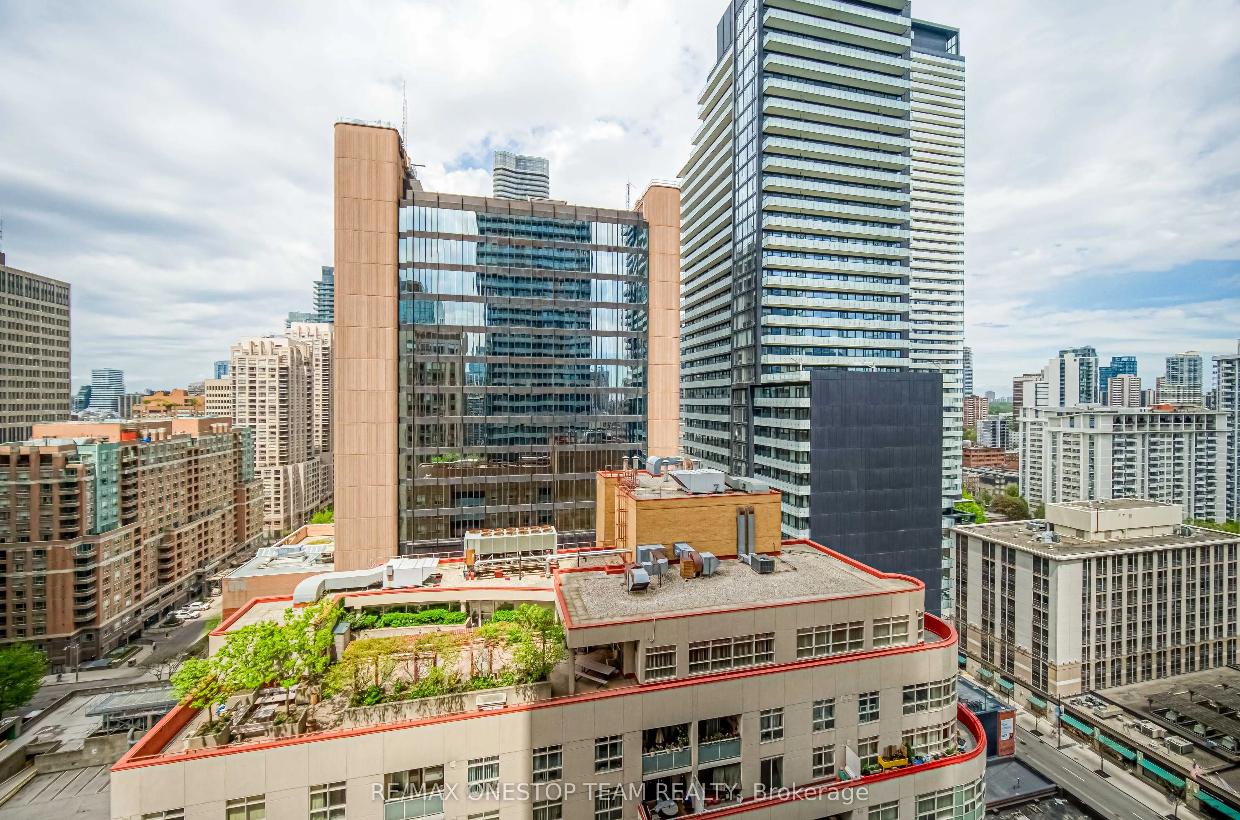 15 Grenville Street, #1905