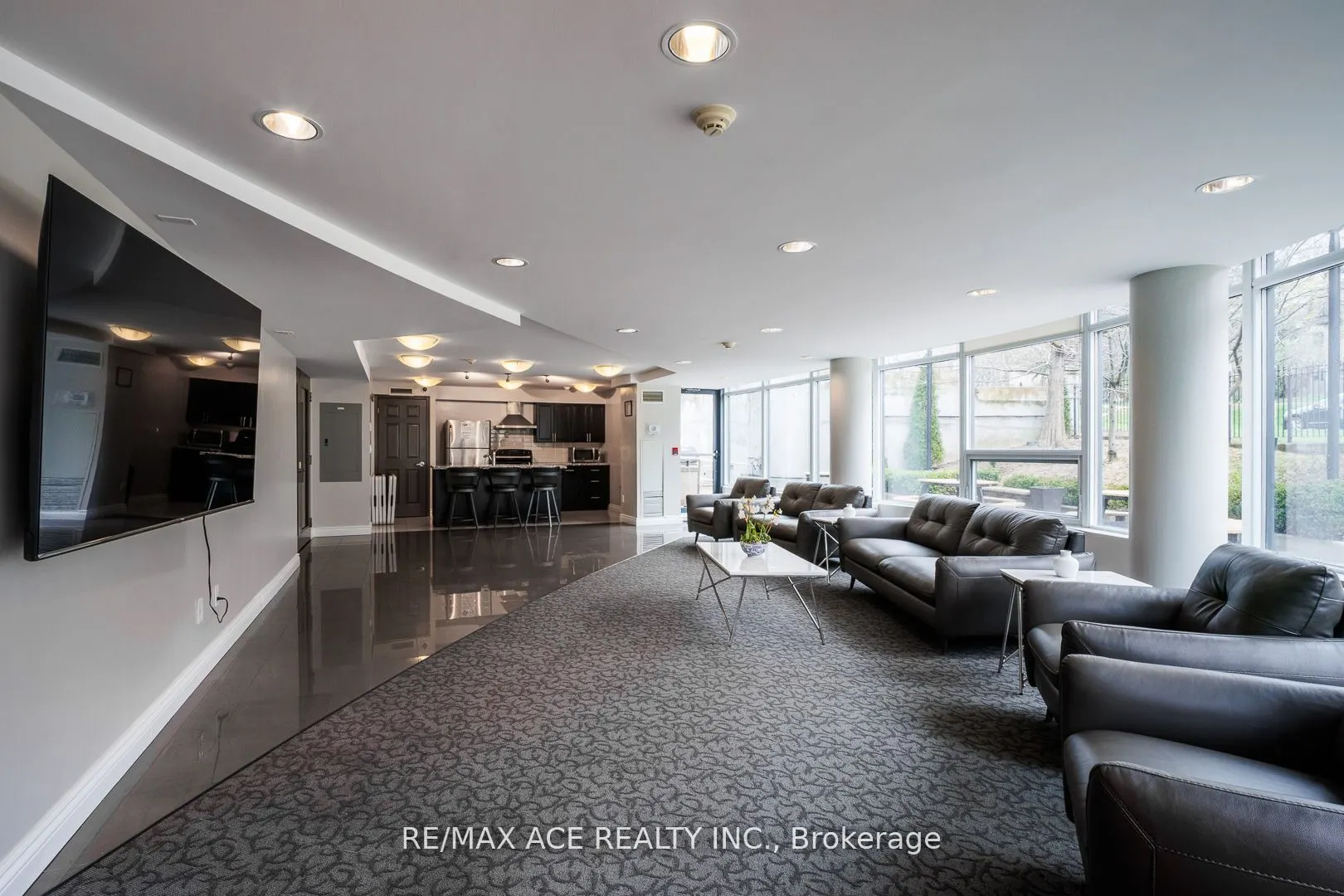 18 Valley Woods Road, #605