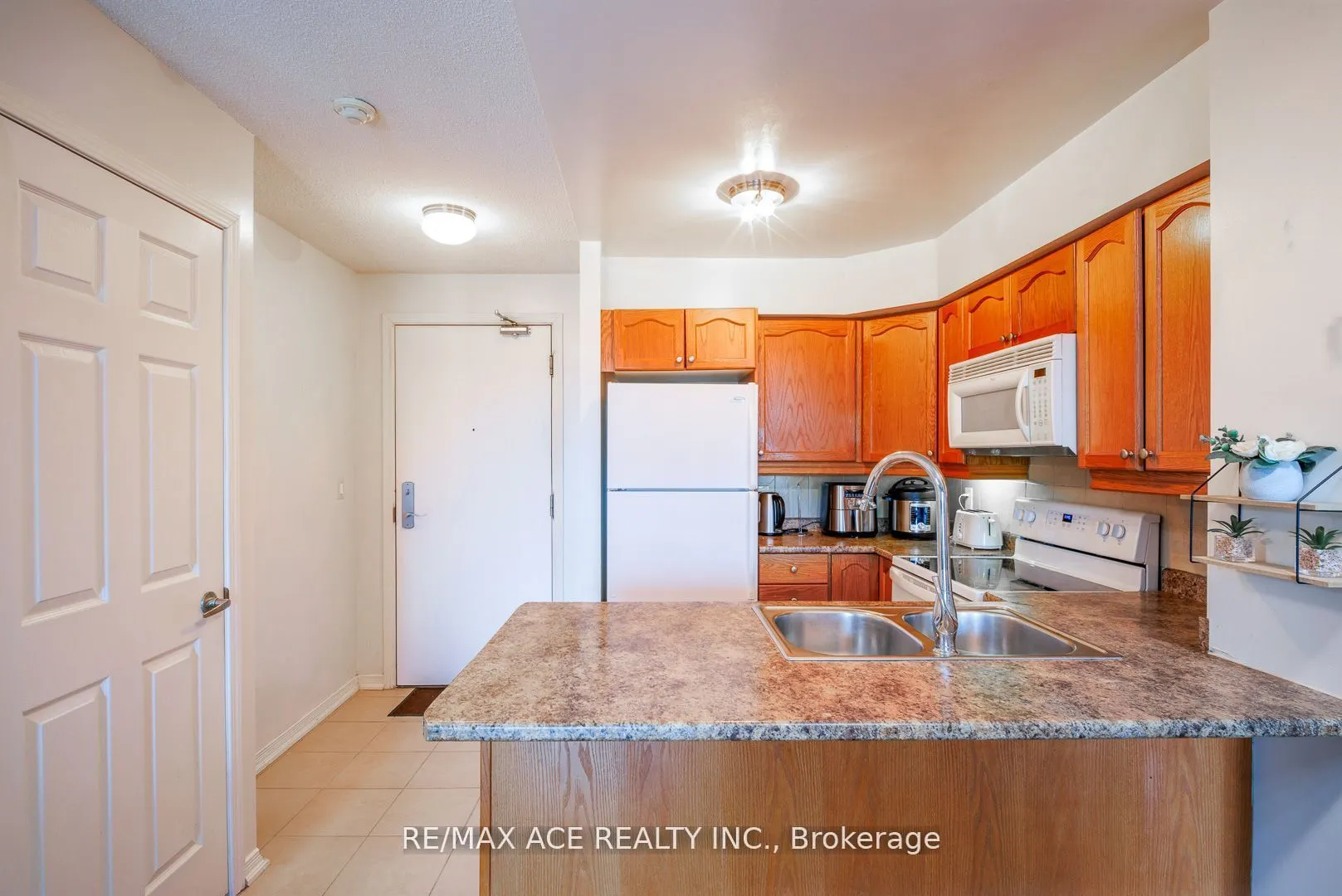 18 Valley Woods Road, #605