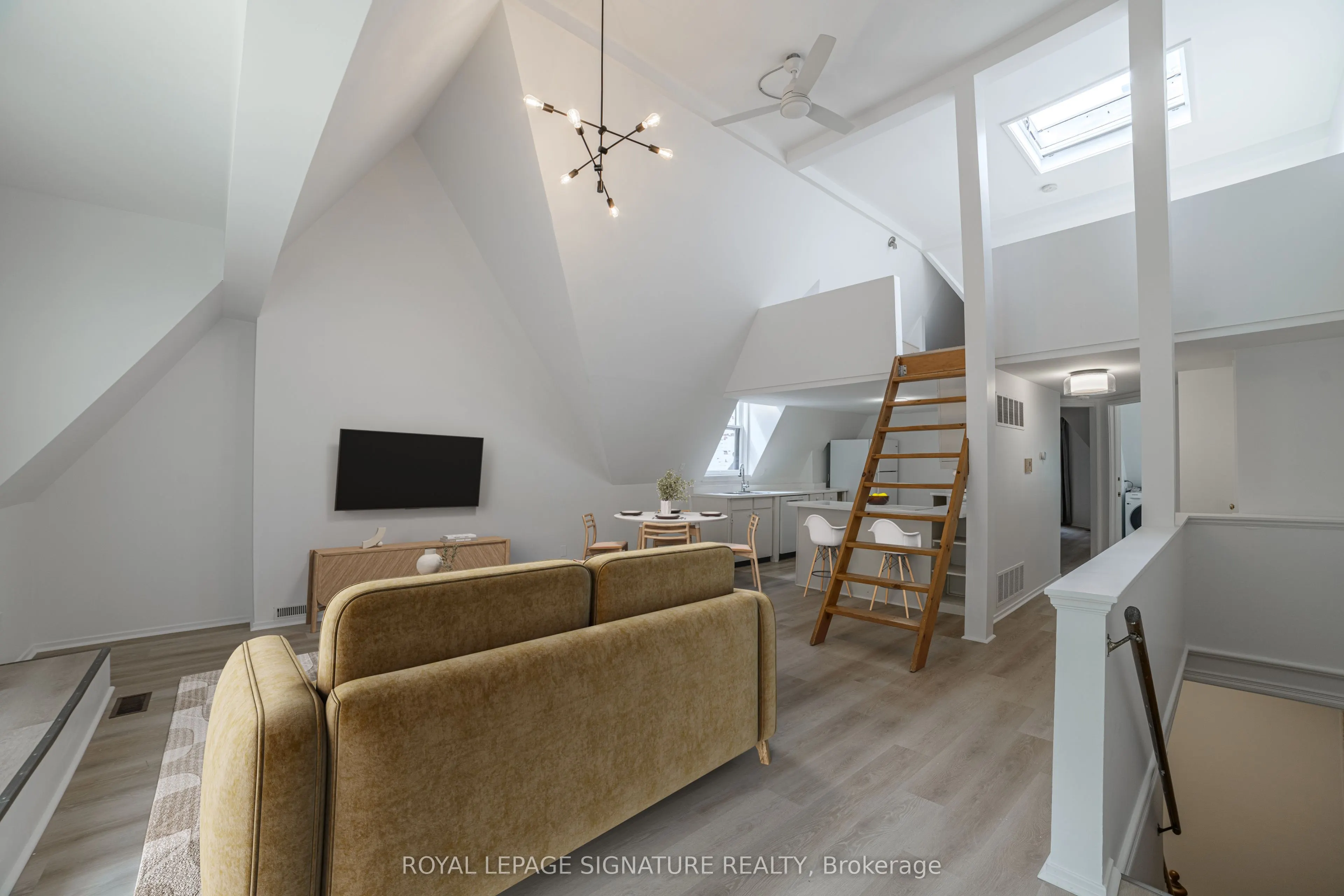 103 Gloucester Street, #3rd