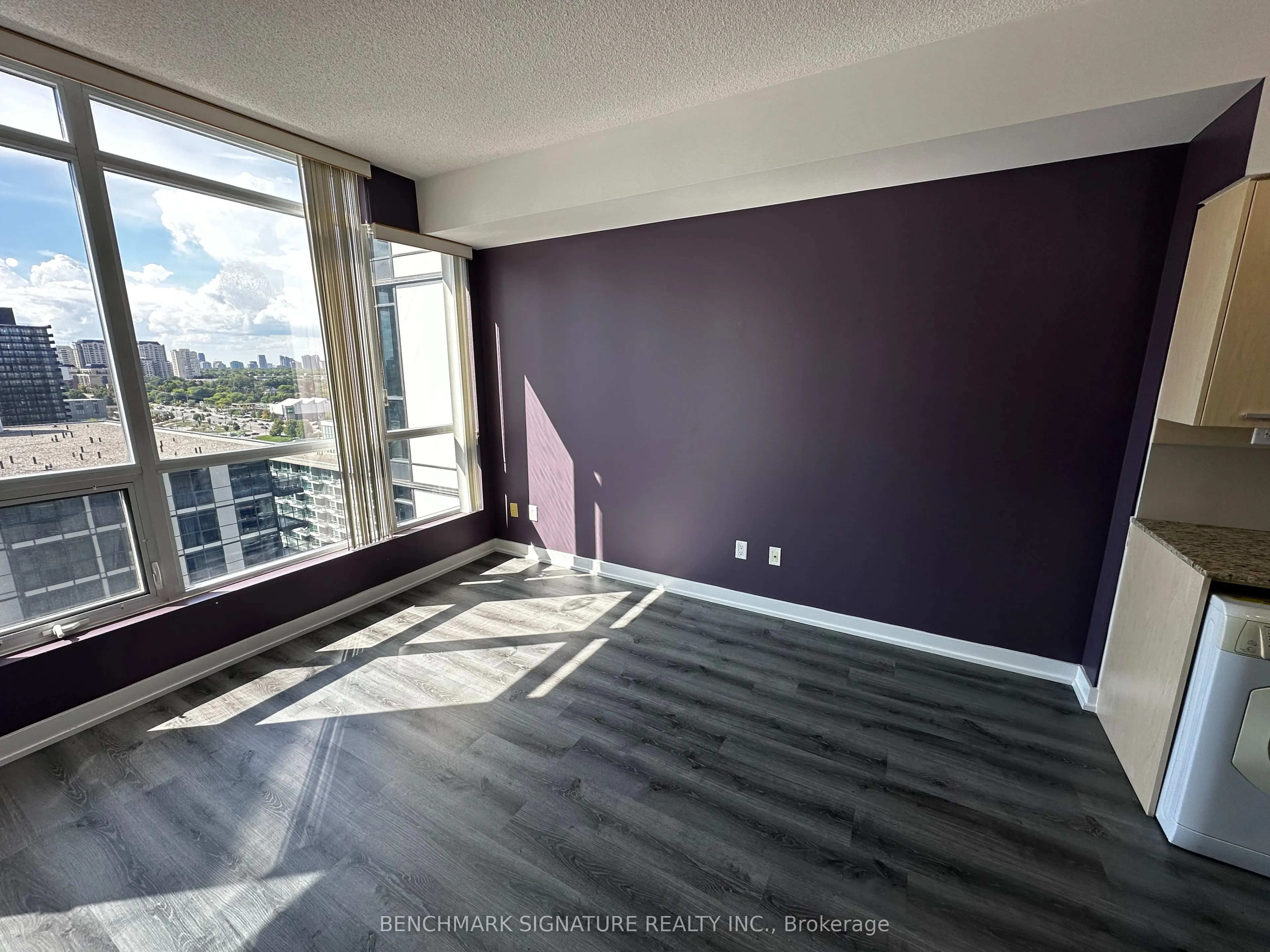 29 Singer Court, #2203