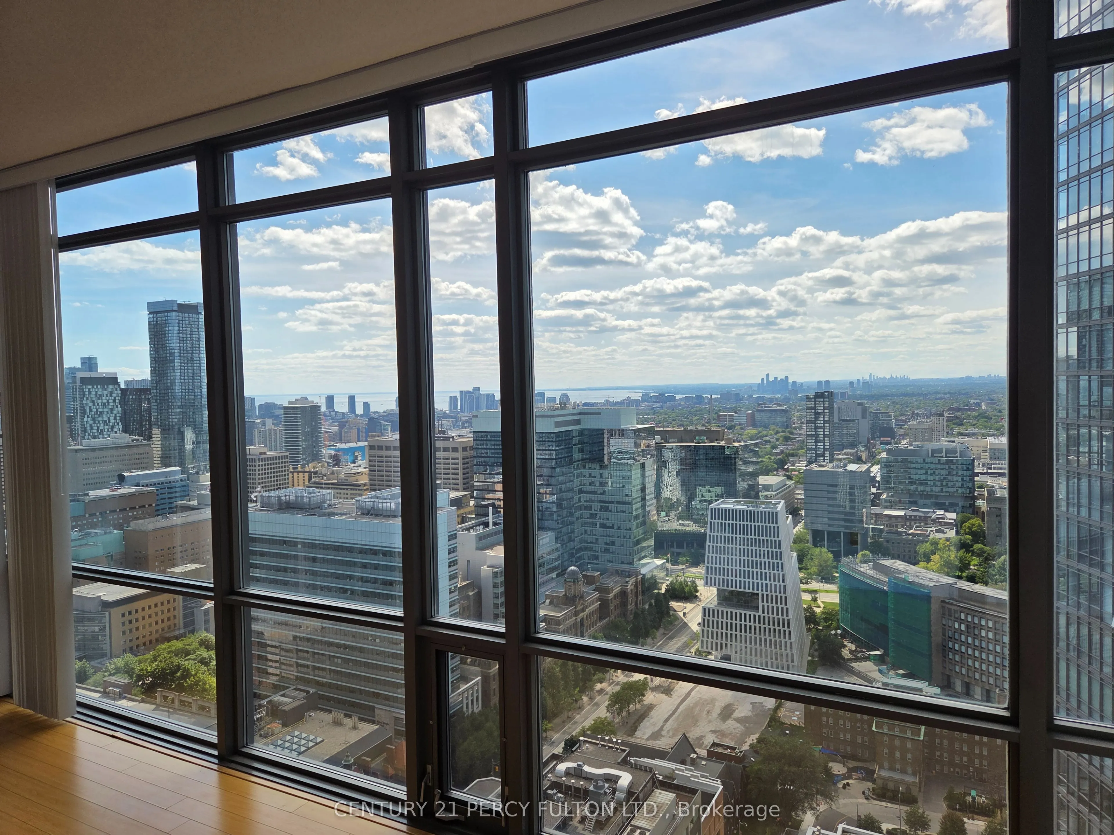38 Grenville Street, #3802