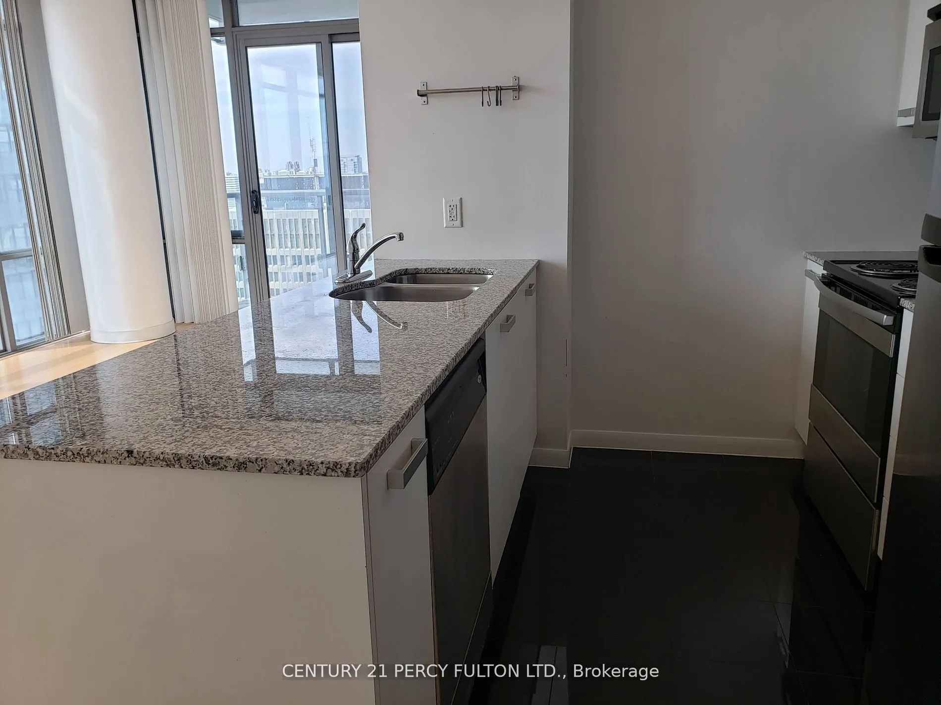 38 Grenville Street, #3802