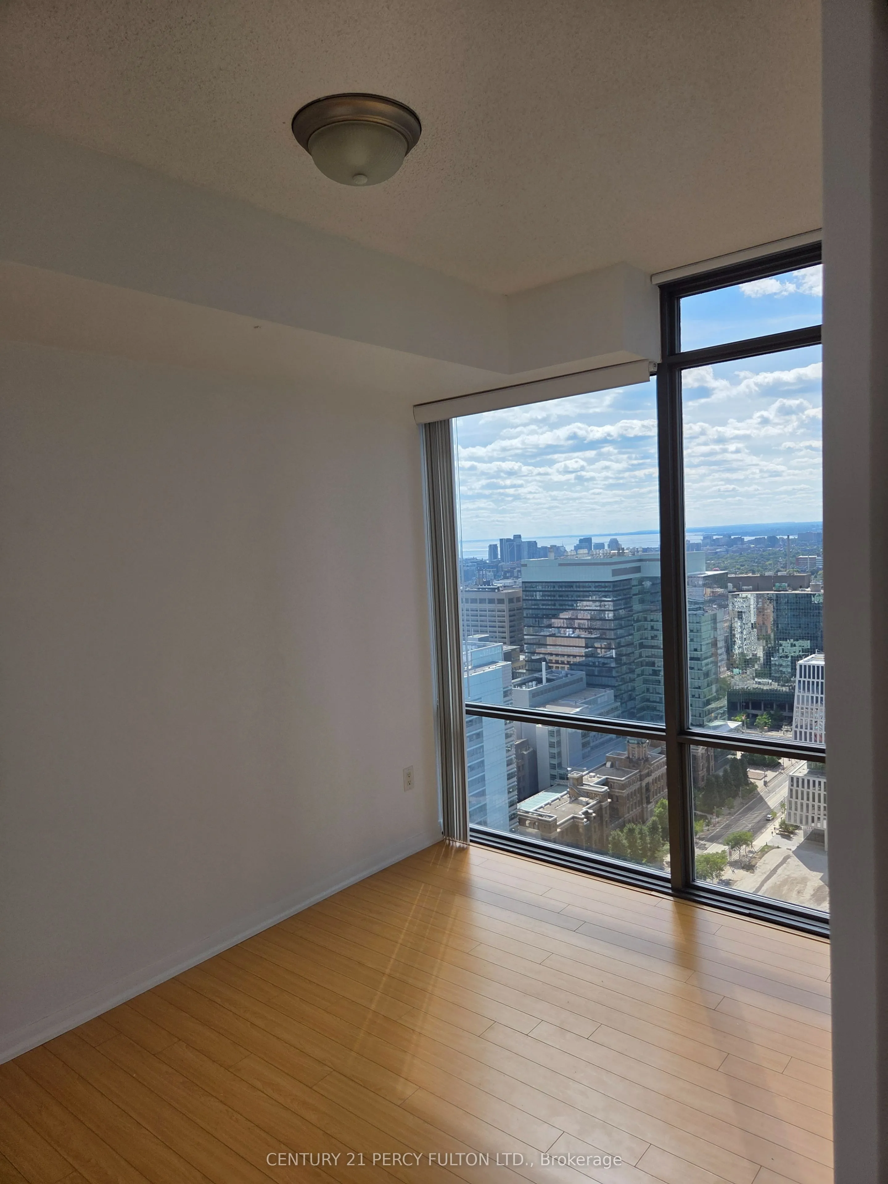38 Grenville Street, #3802