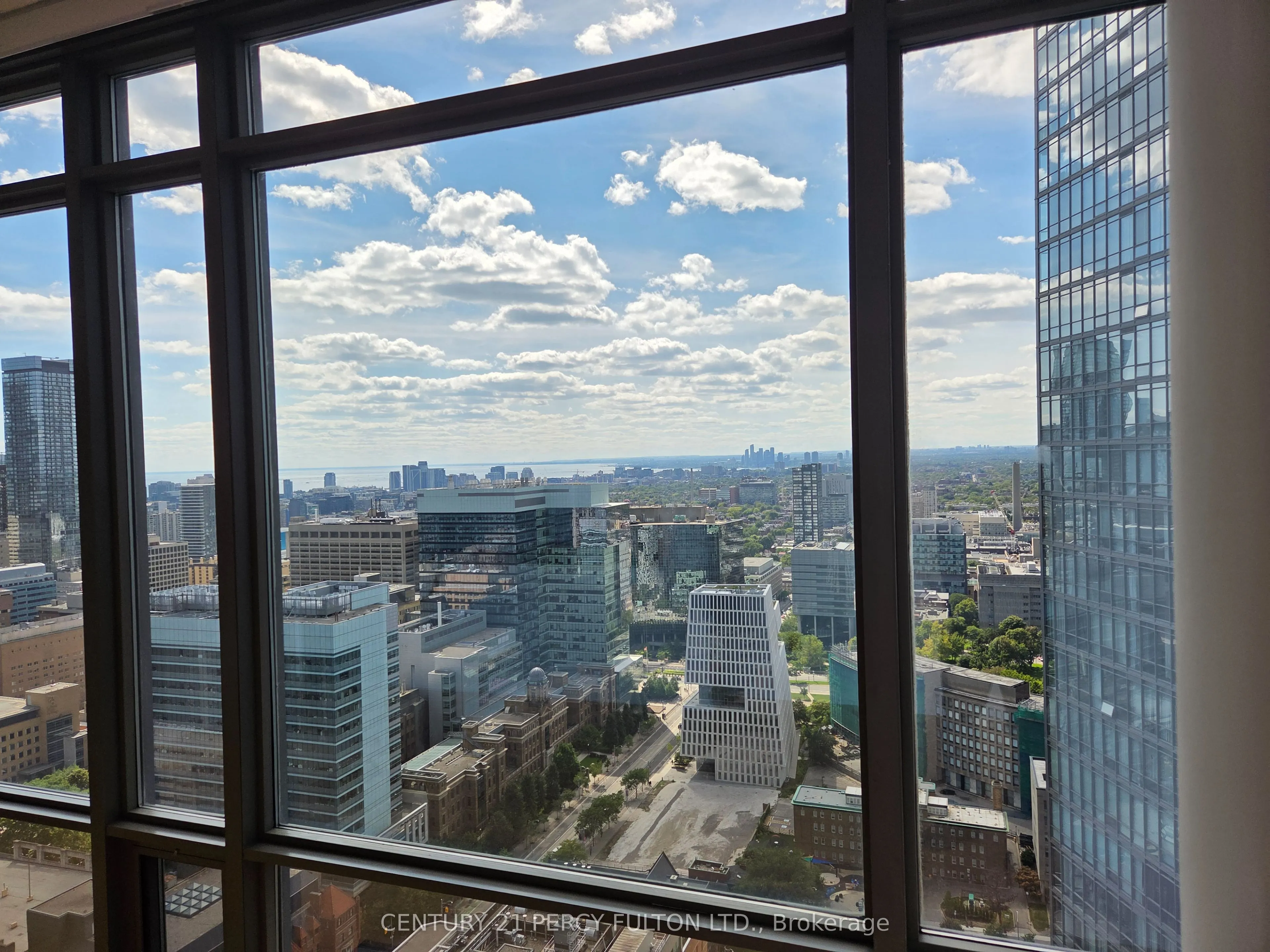 38 Grenville Street, #3802