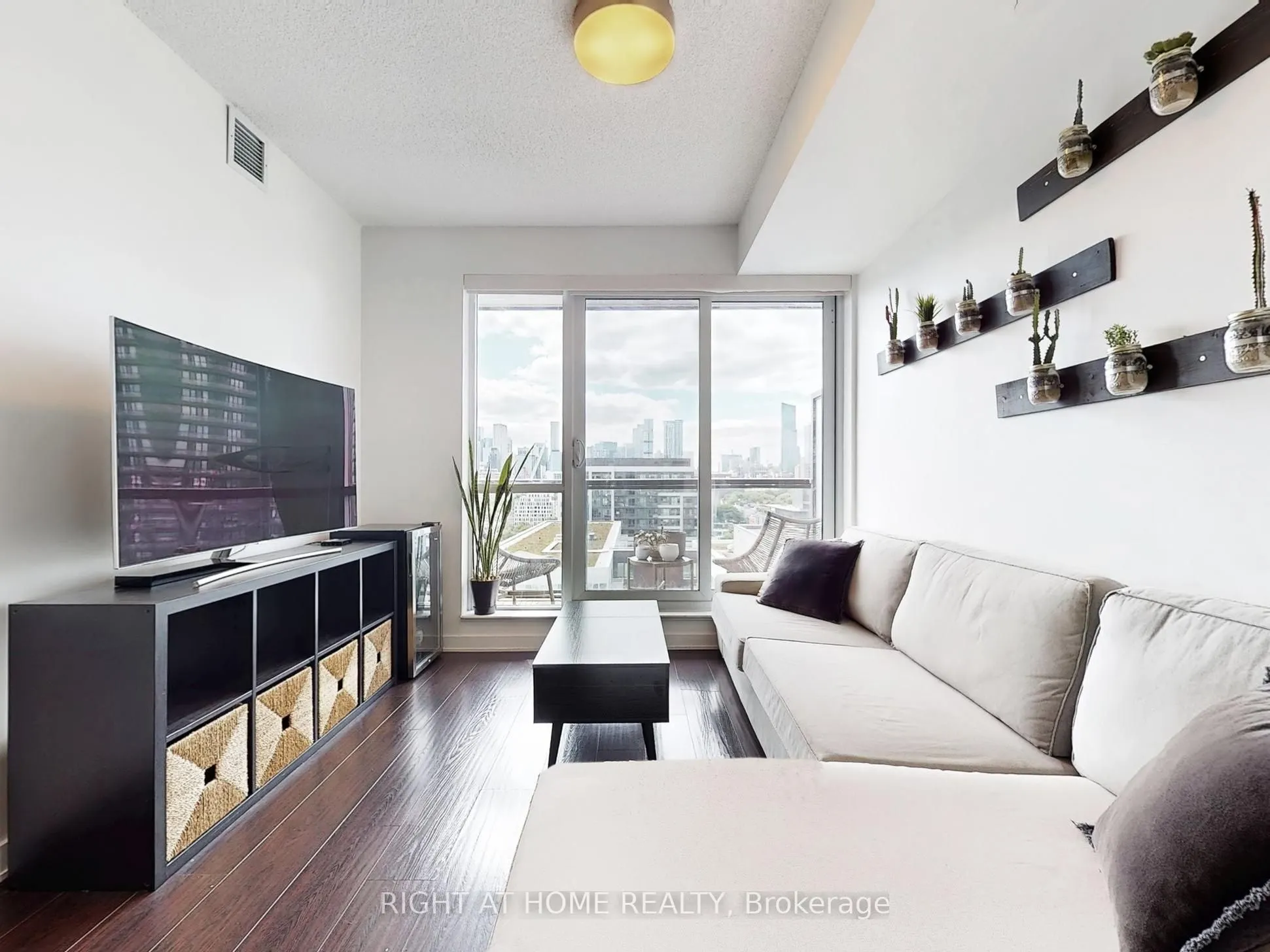 55 Regent Park Boulevard, #1407