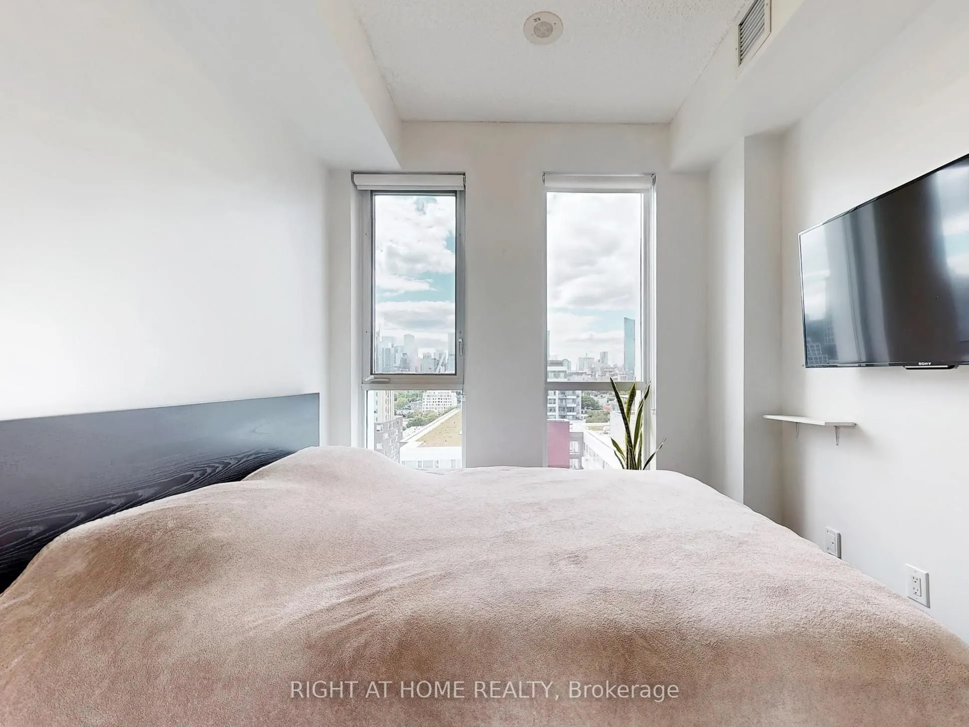 55 Regent Park Boulevard, #1407