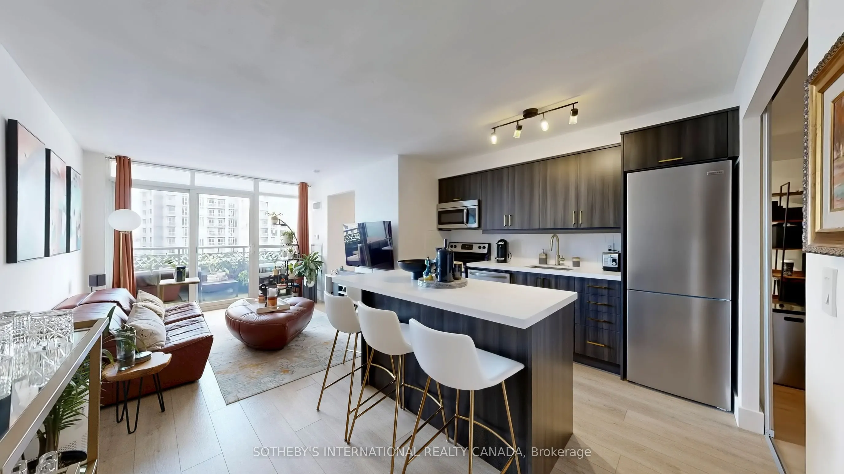 38 Joe Shuster Way, #1123