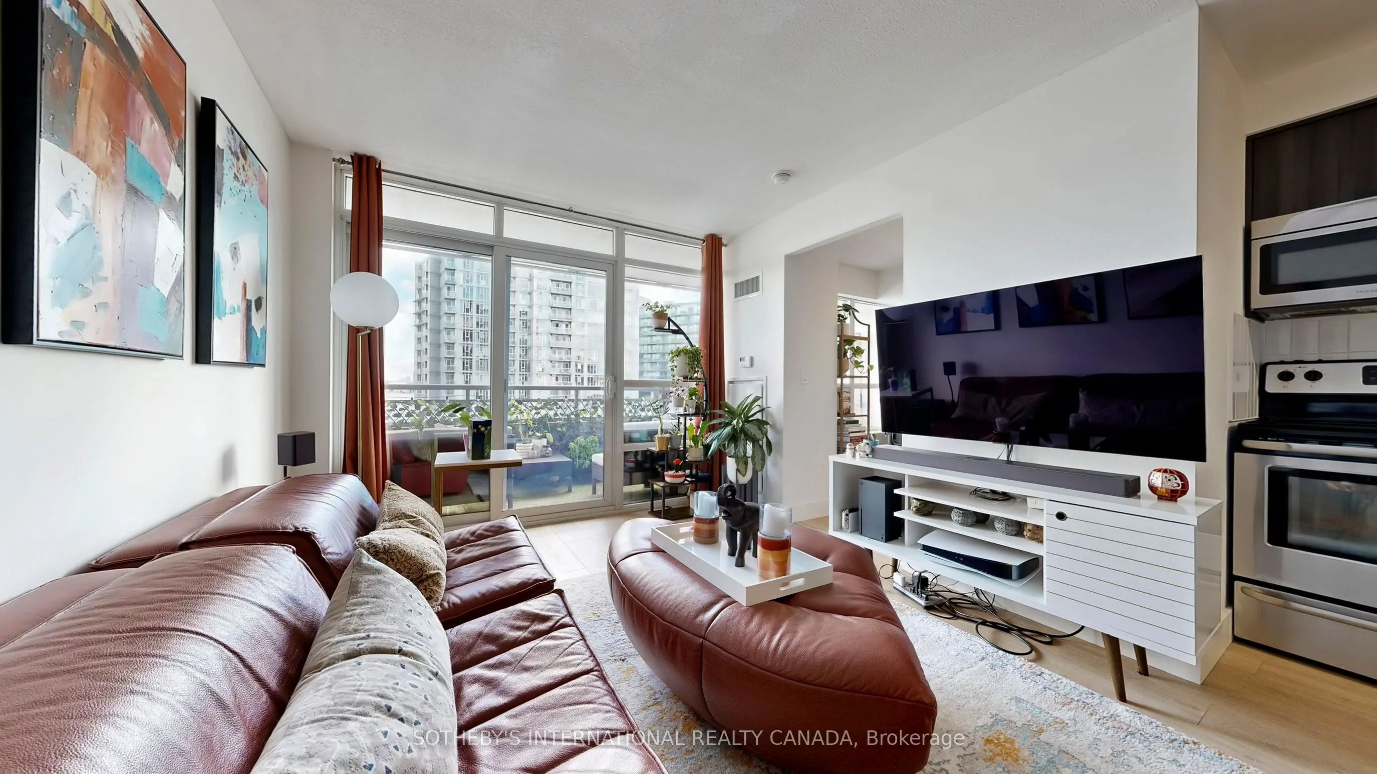 38 Joe Shuster Way, #1123