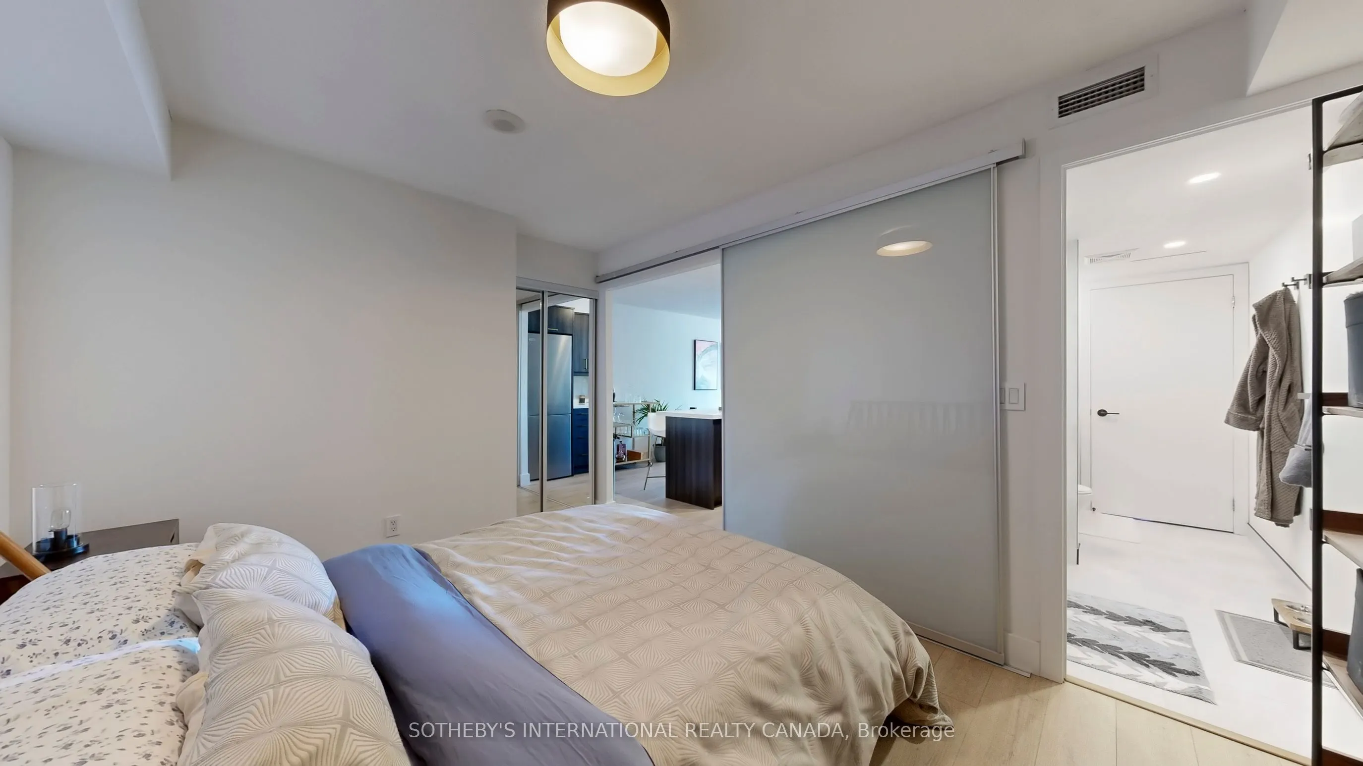 38 Joe Shuster Way, #1123