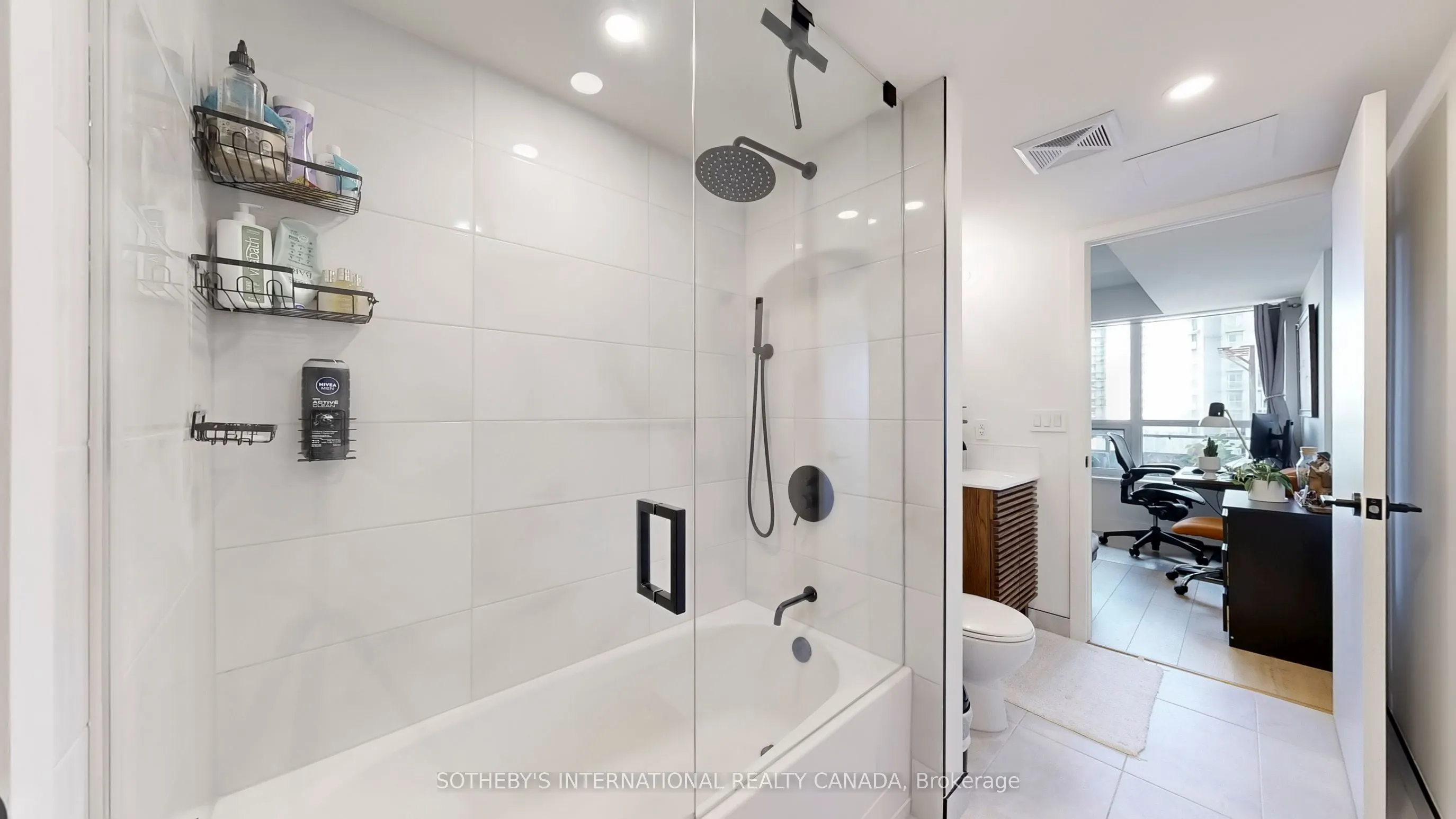 38 Joe Shuster Way, #1123