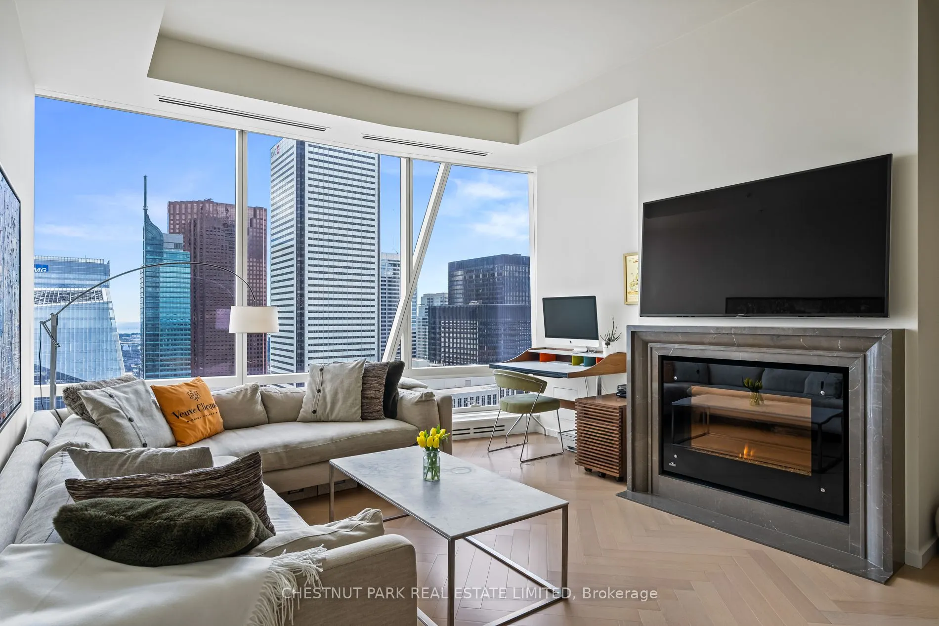 180 University Avenue, #5707