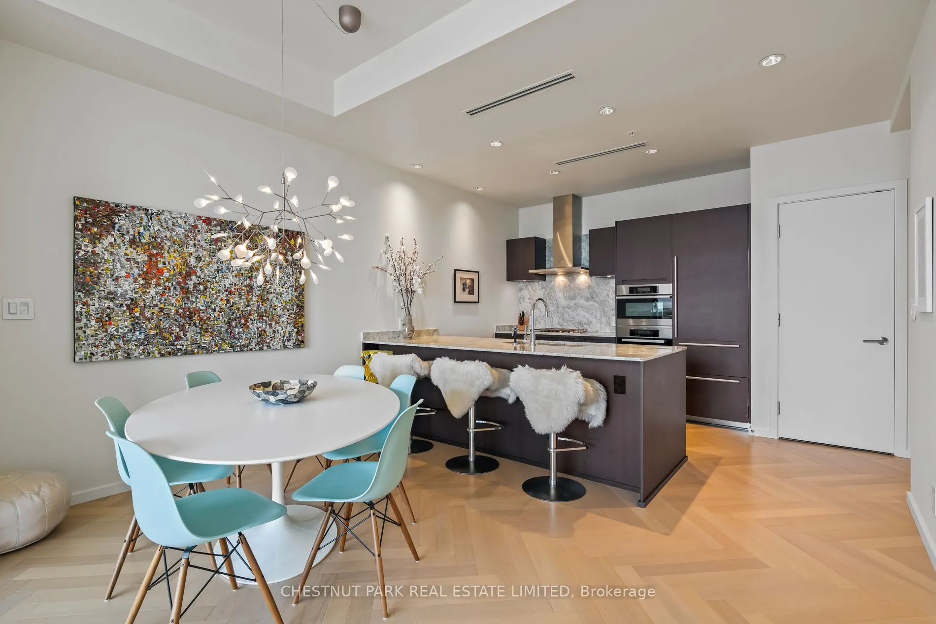 180 University Avenue, #5707