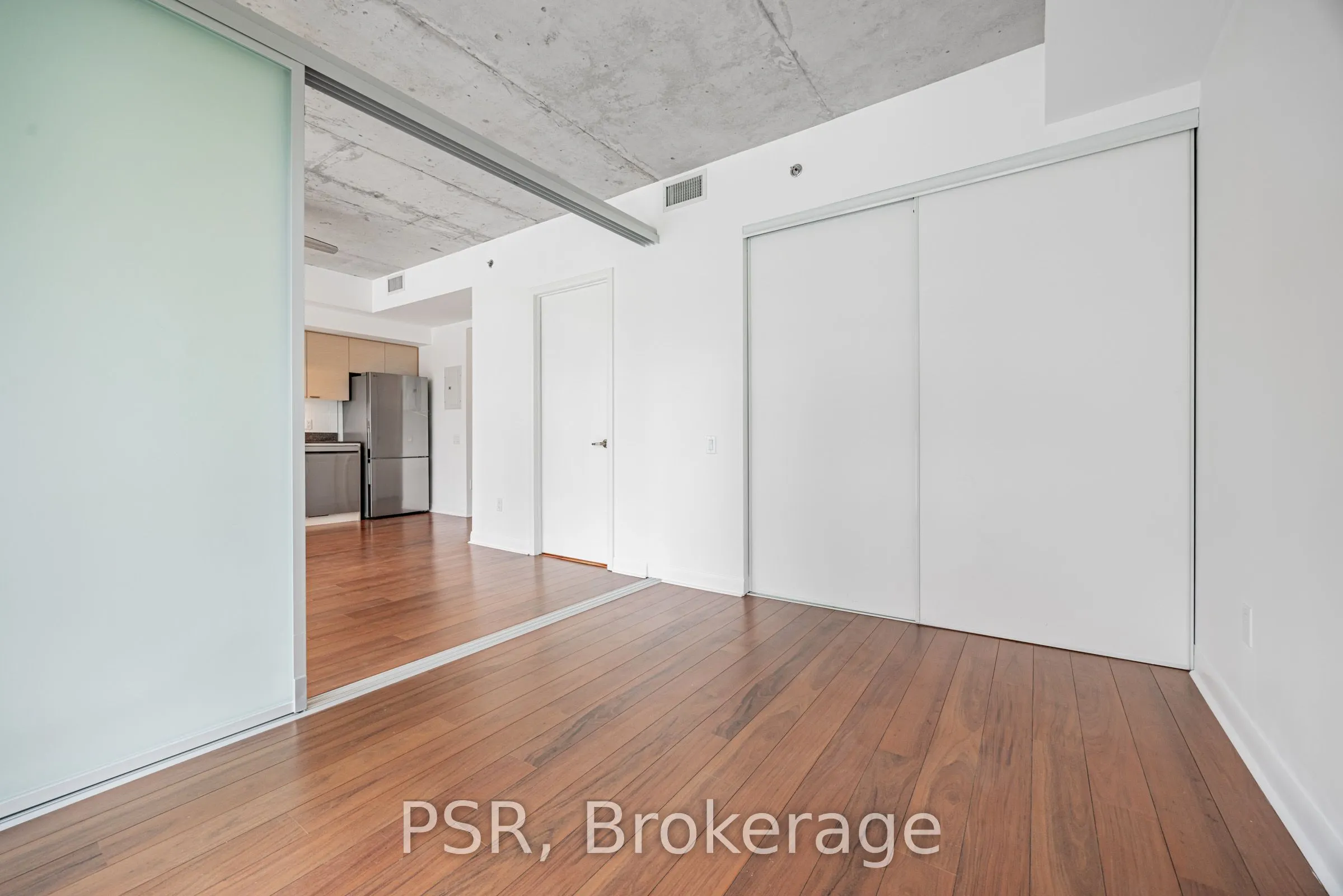 375 King Street W, #701