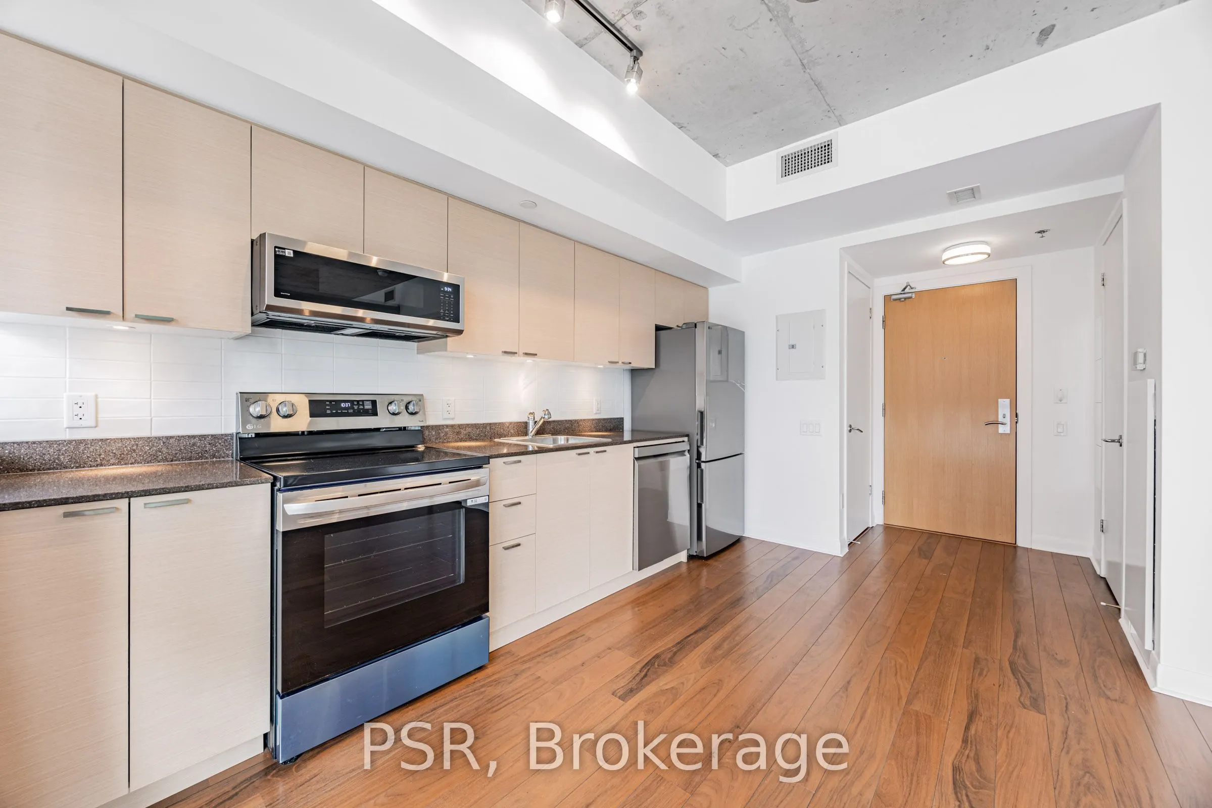 375 King Street W, #701