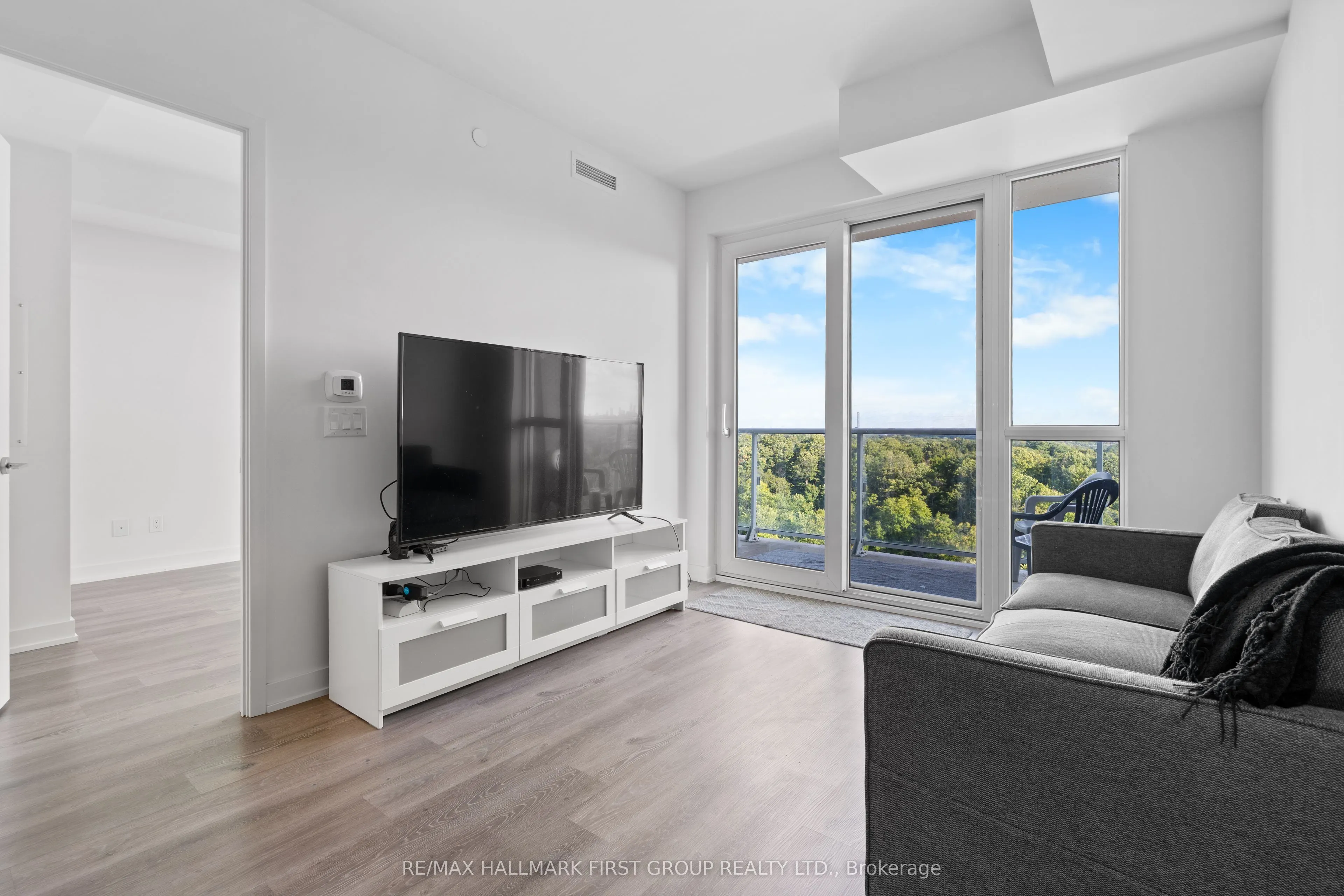 10 Deerlick Court, #1101