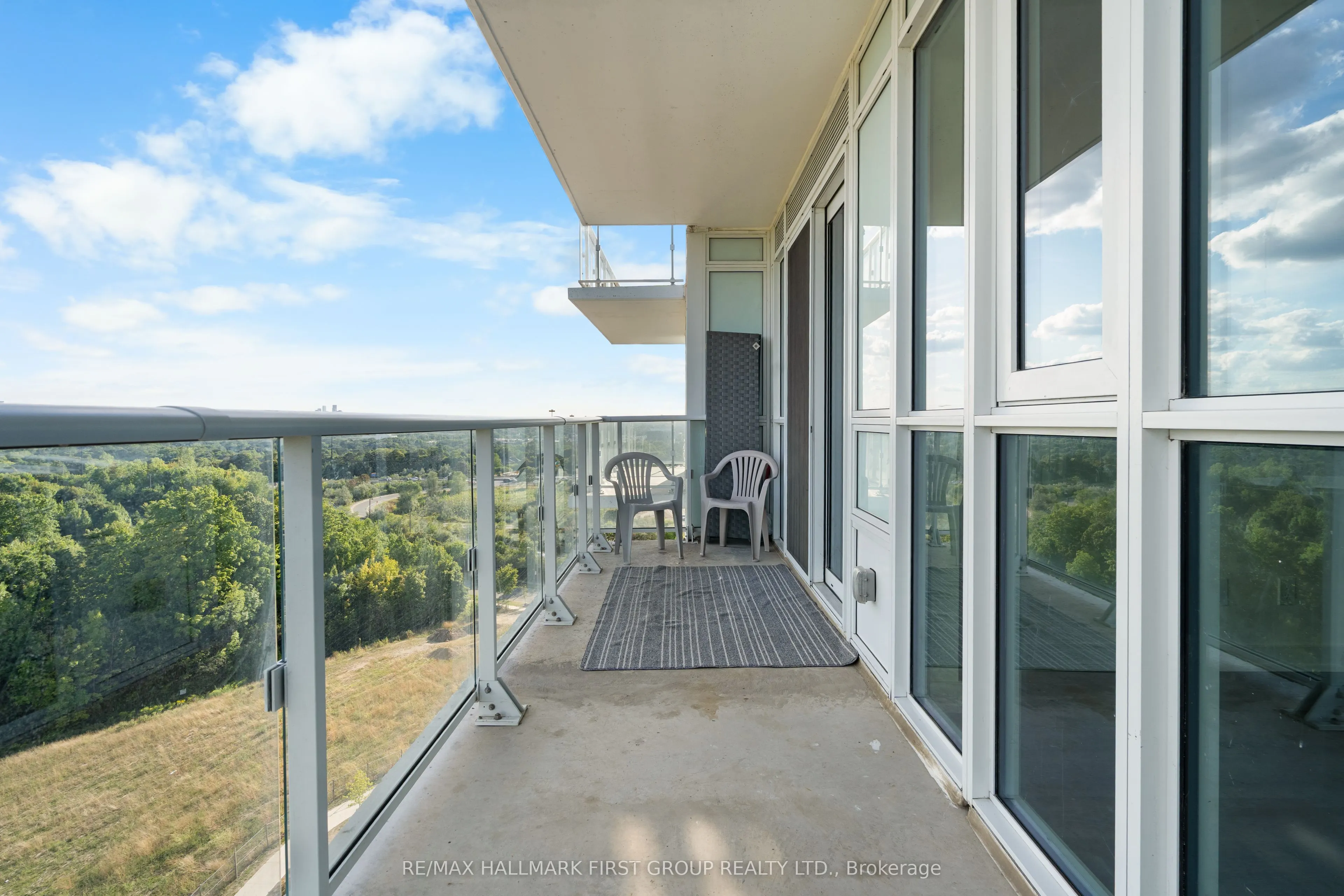 10 Deerlick Court, #1101