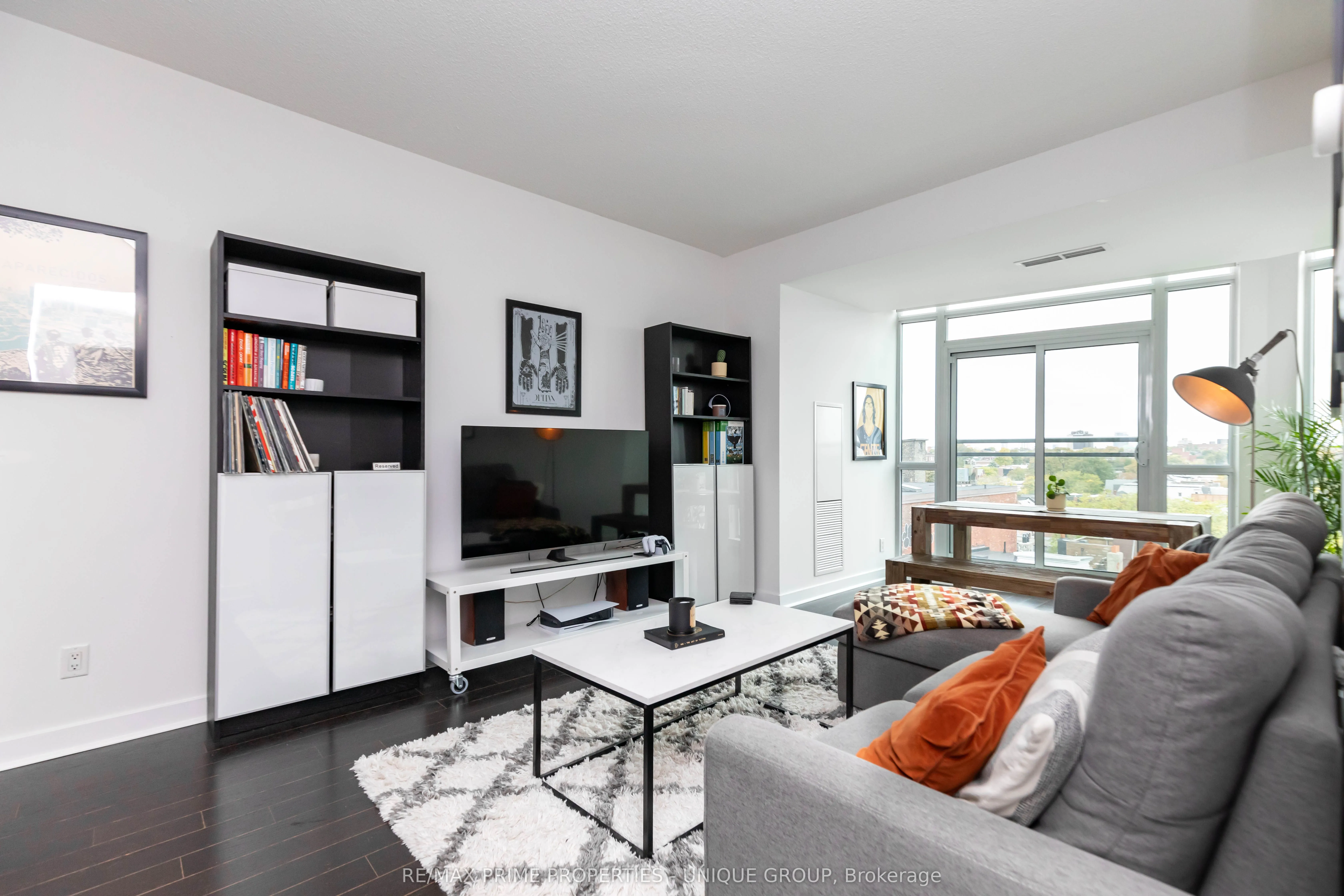 1169 Queen Street W, #618