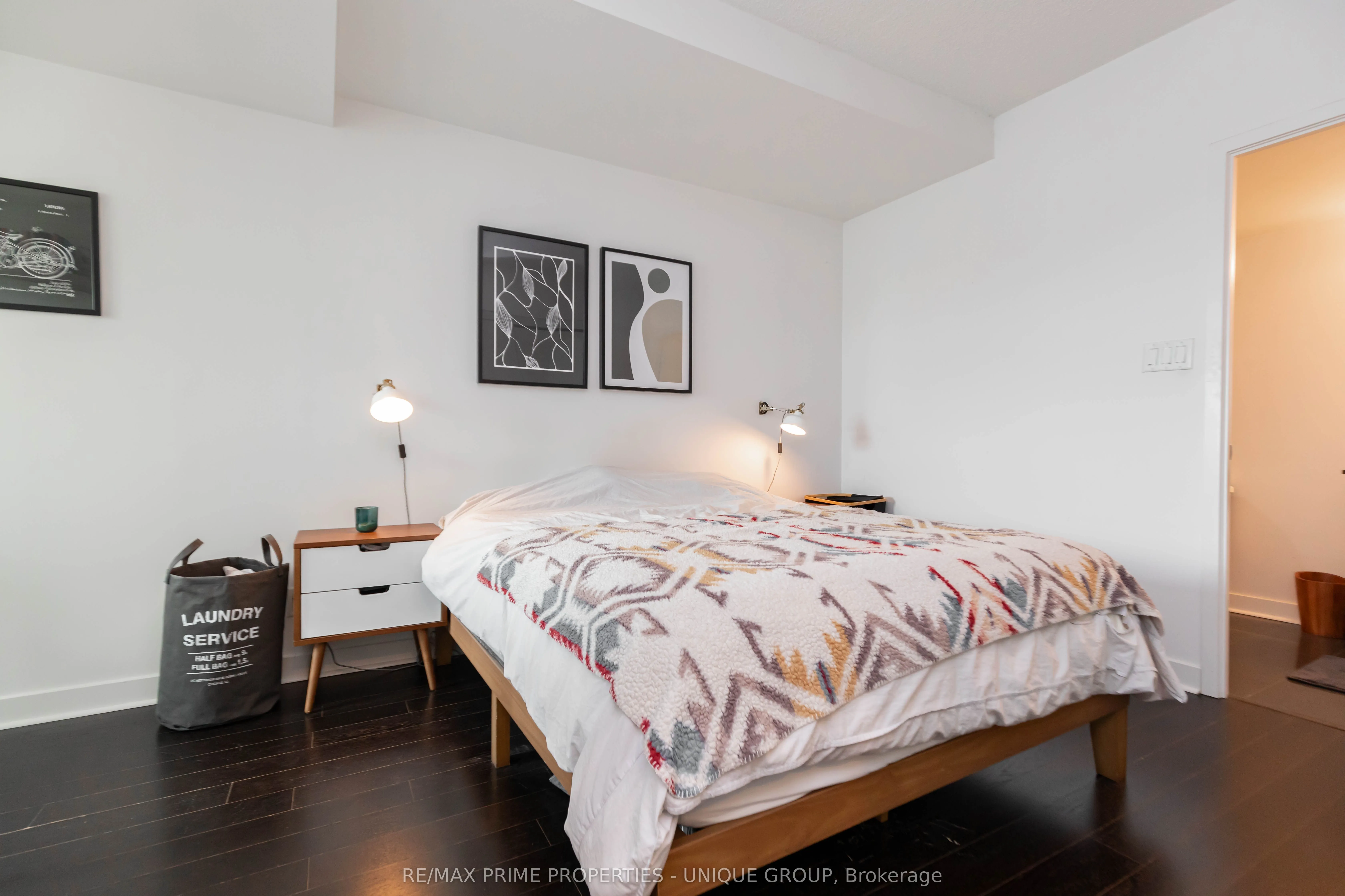 1169 Queen Street W, #618