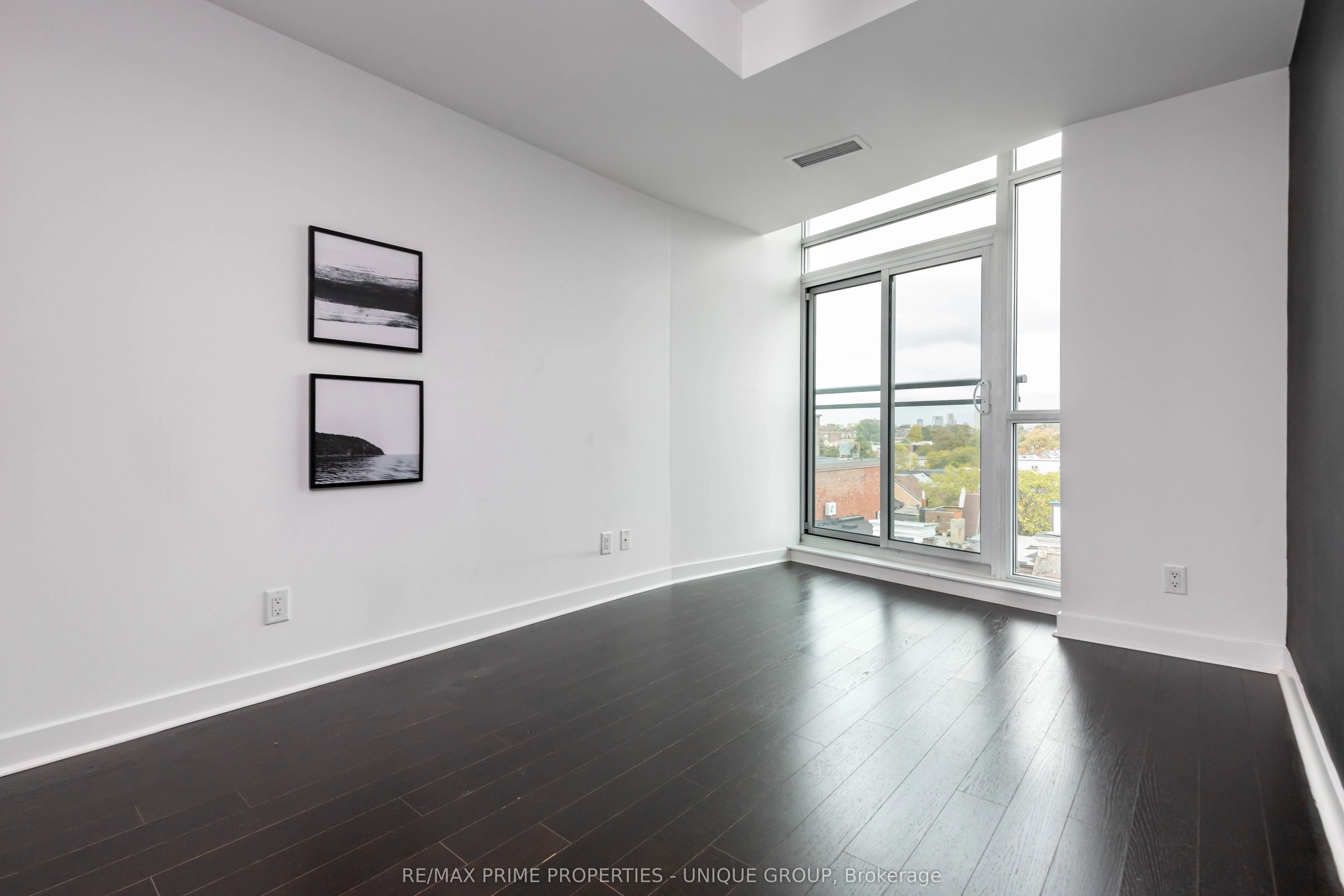 1169 Queen Street W, #618