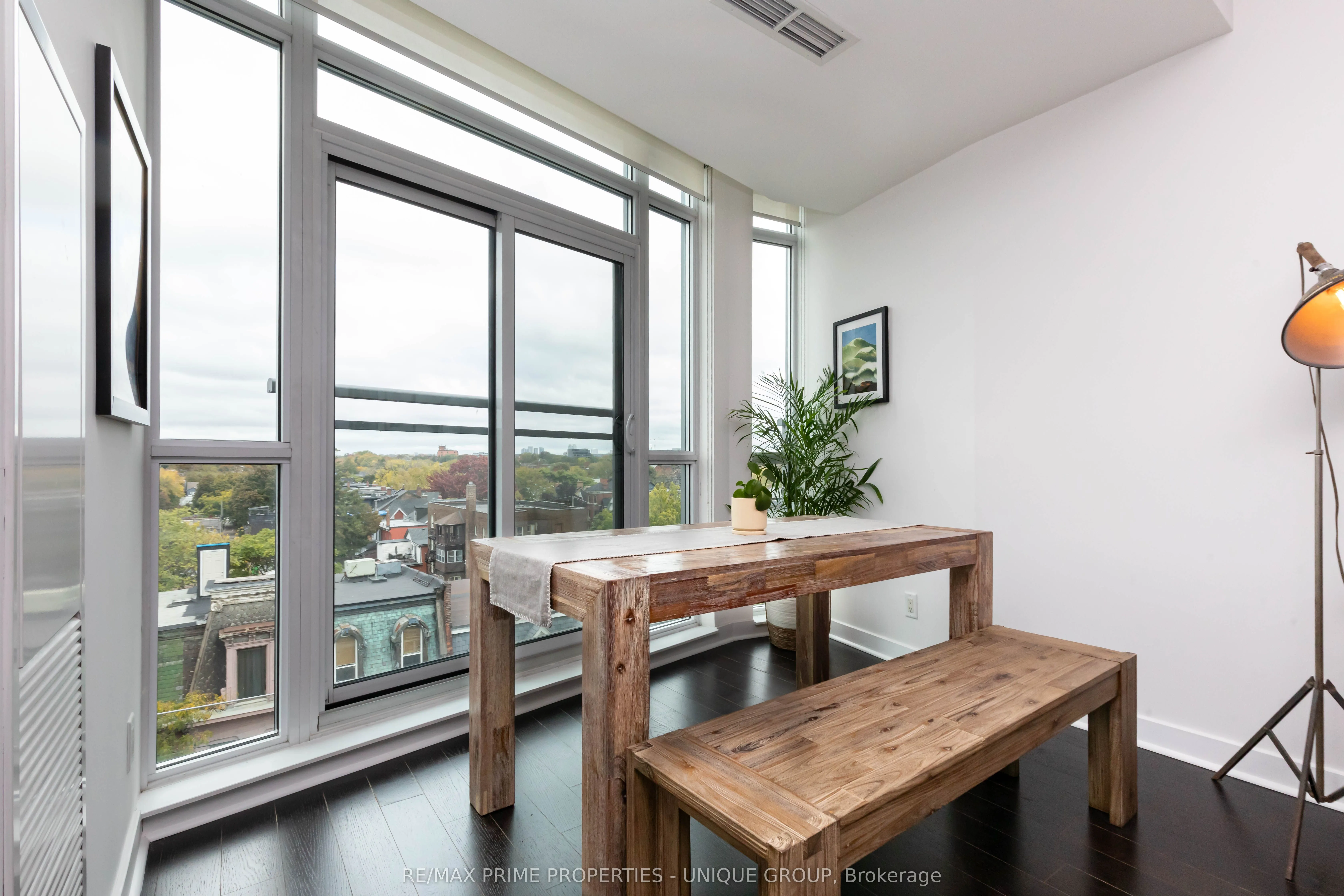 1169 Queen Street W, #618