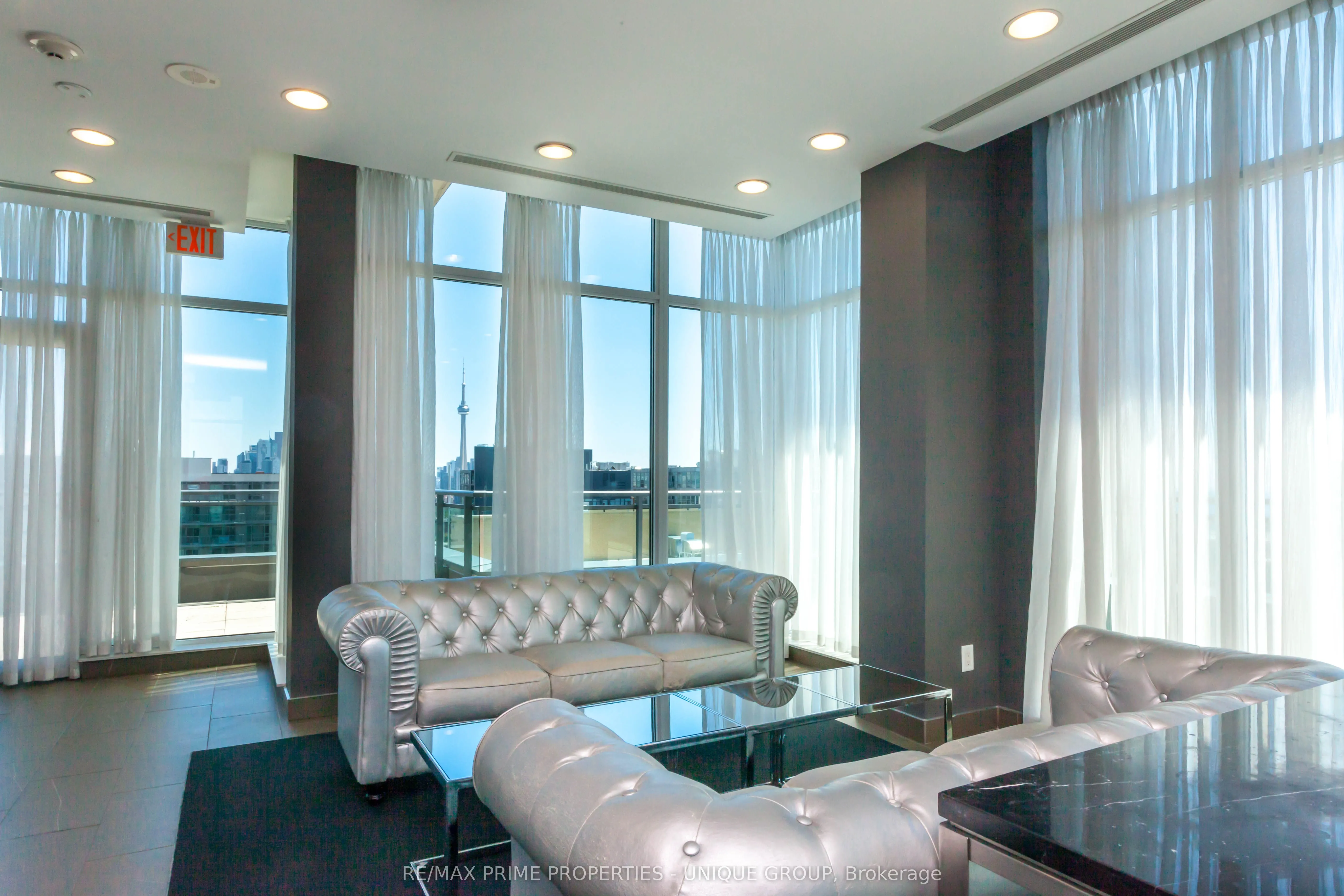 1169 Queen Street W, #618