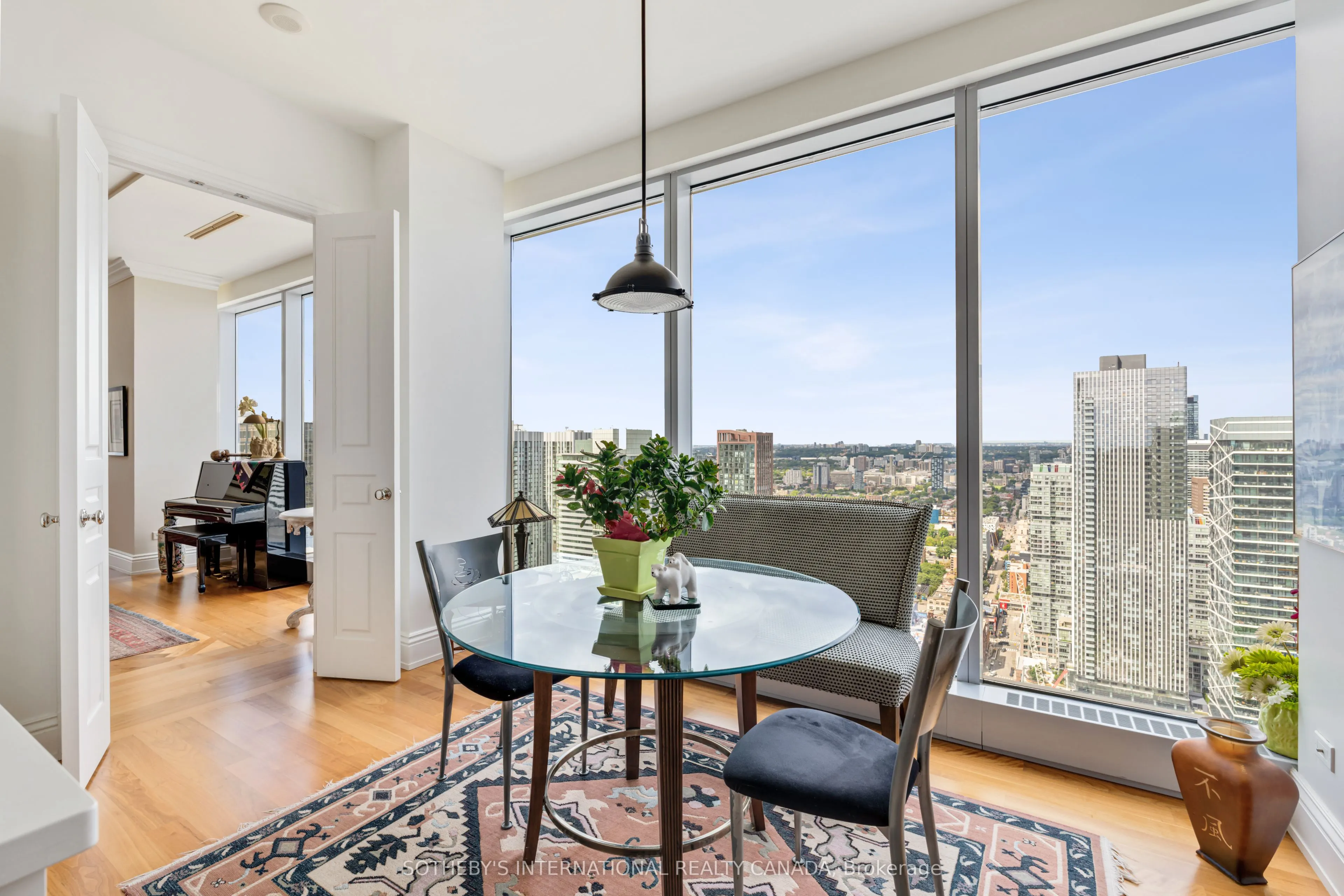 183 Wellington Street W, #4301