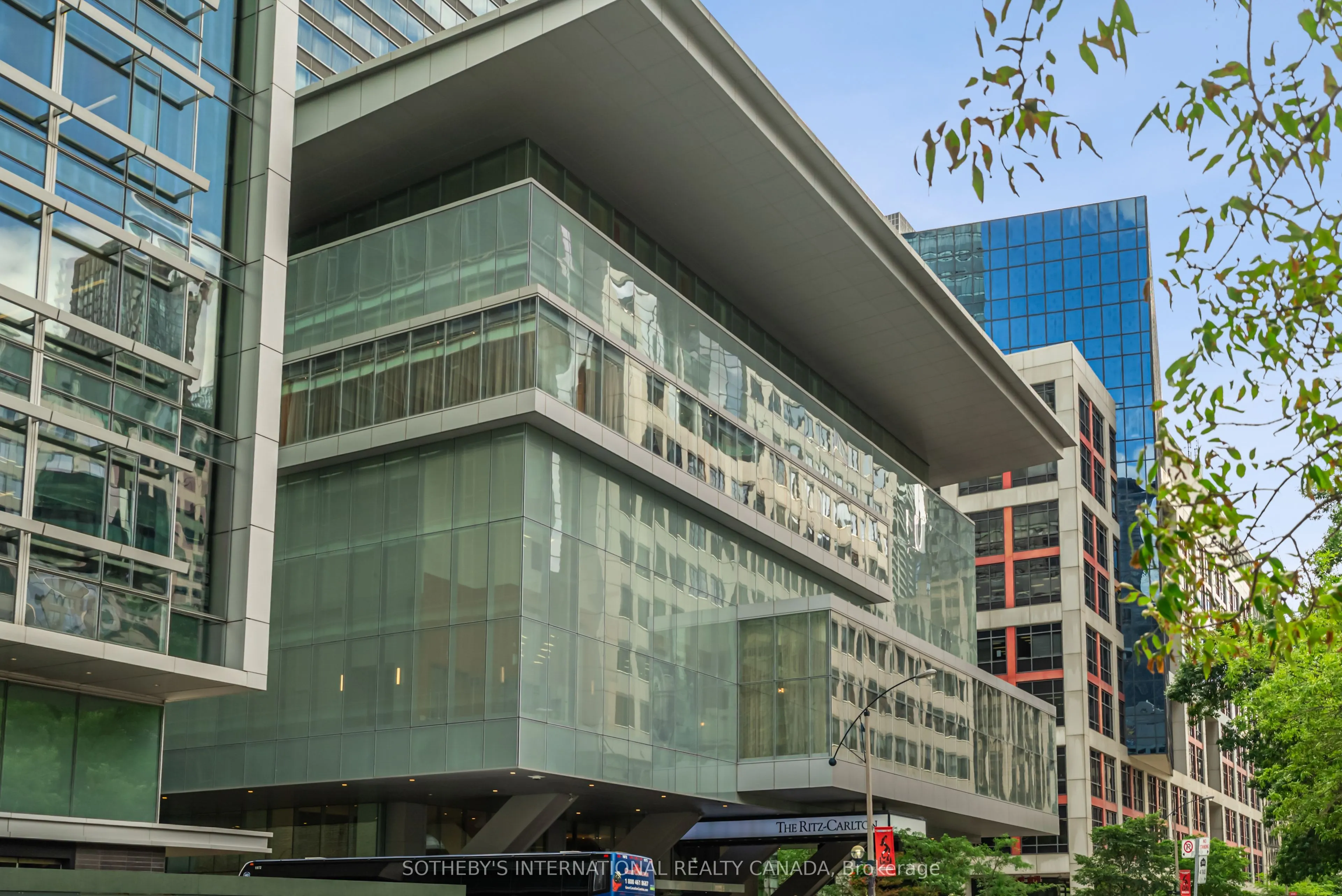 183 Wellington Street W, #4301