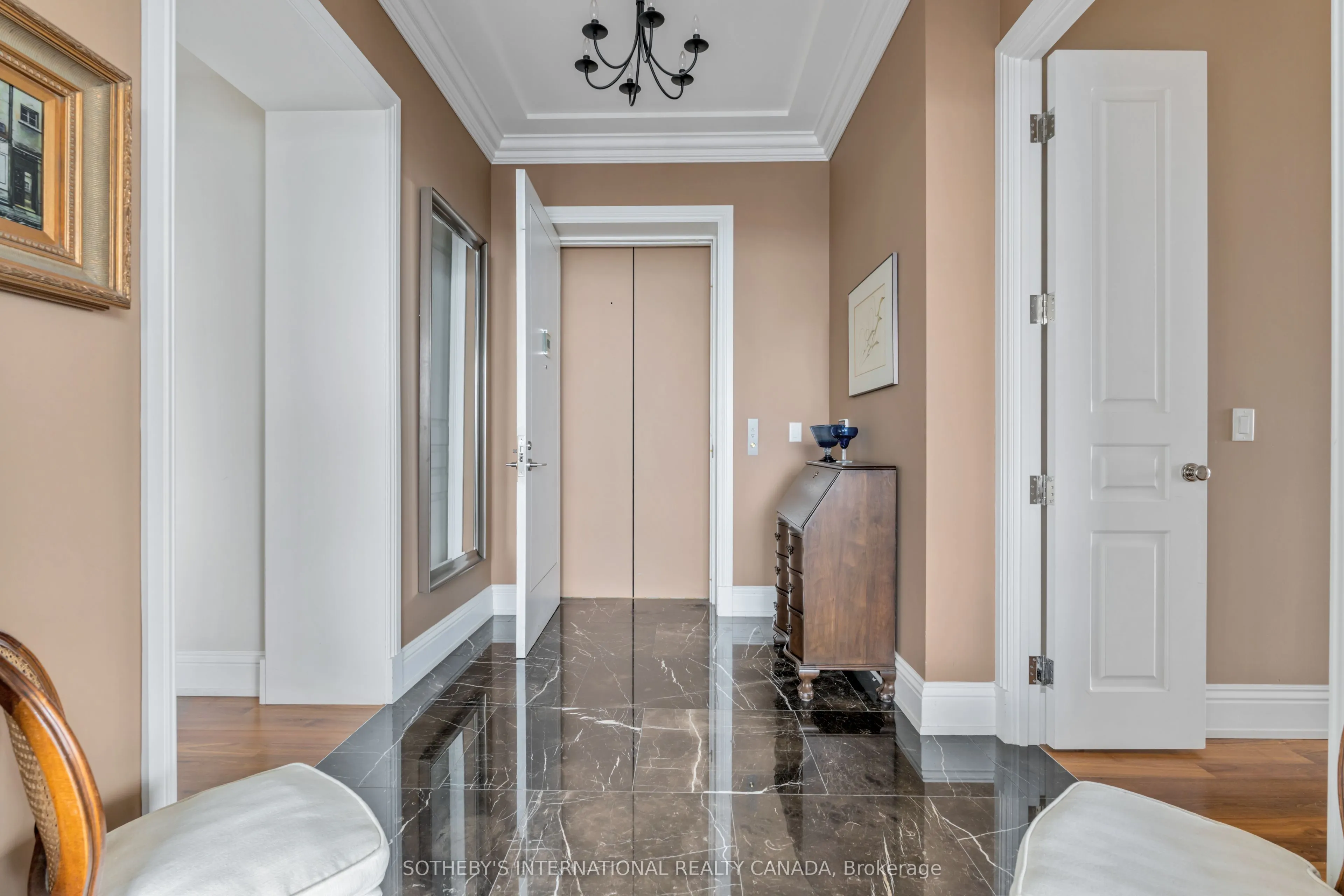 183 Wellington Street W, #4301