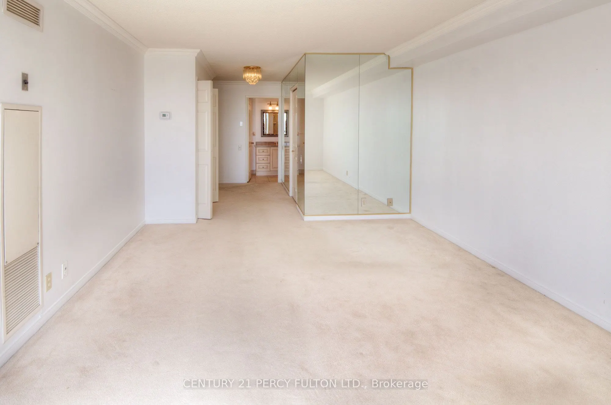 1 Concorde Place, #2103