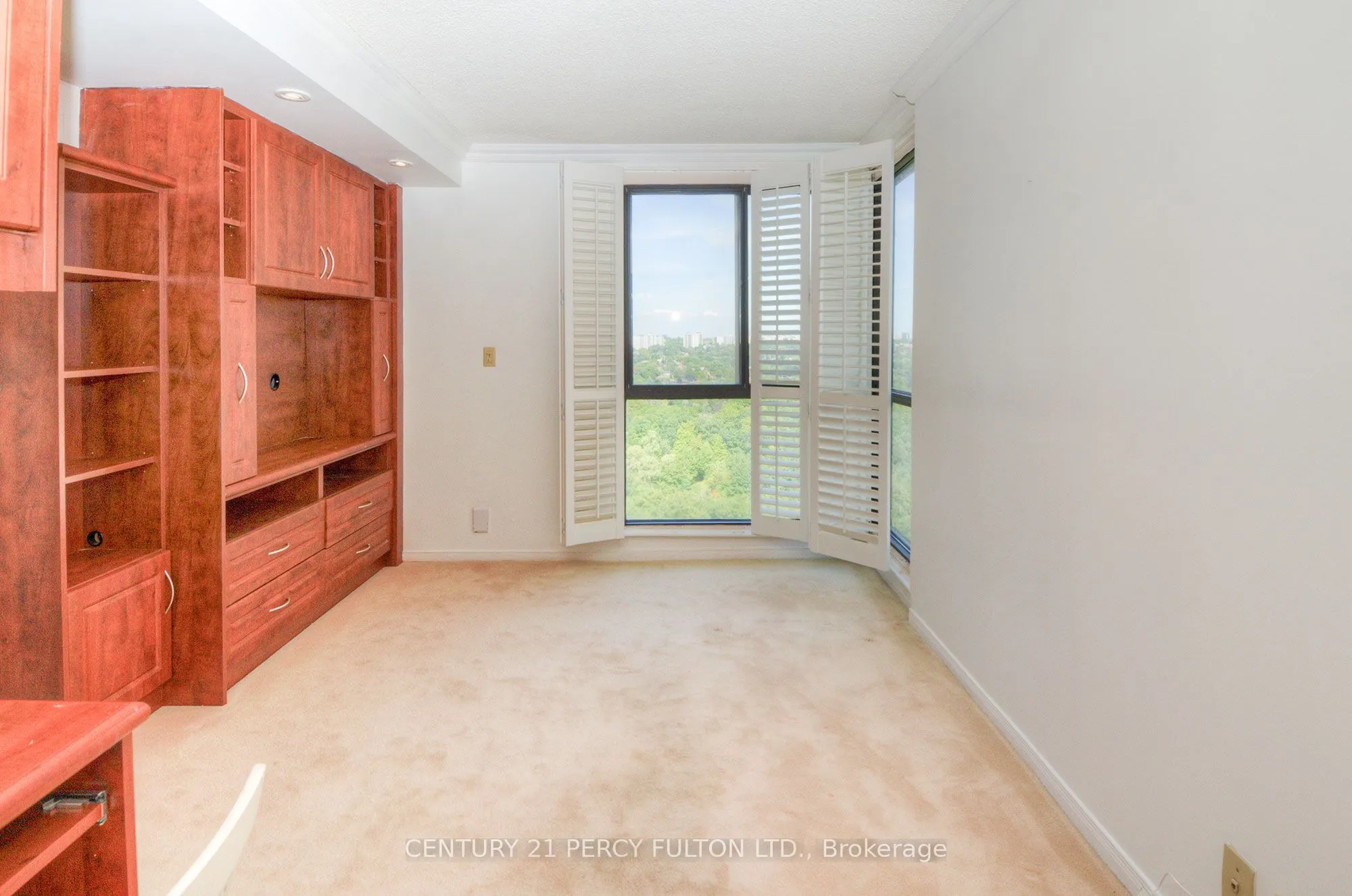 1 Concorde Place, #2103