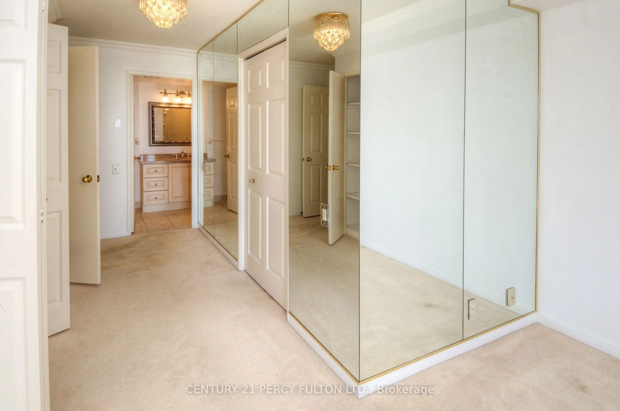 1 Concorde Place, #2103