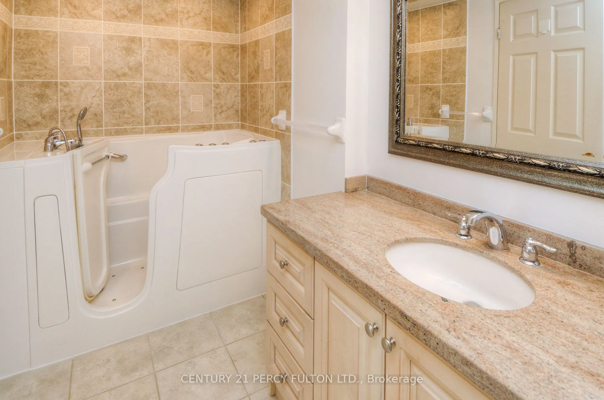 1 Concorde Place, #2103
