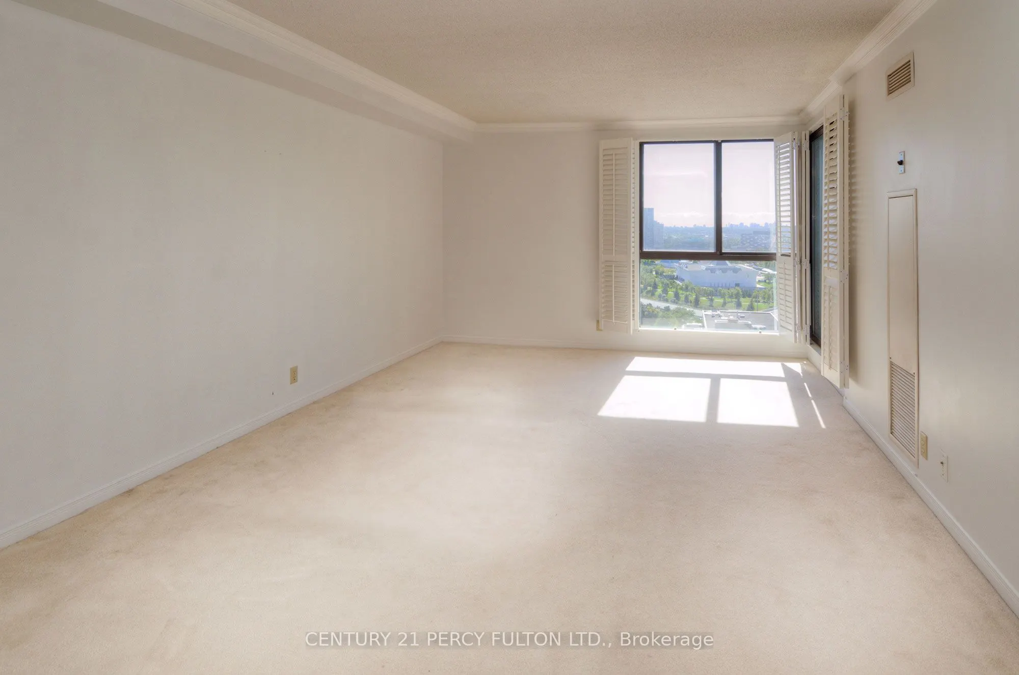 1 Concorde Place, #2103