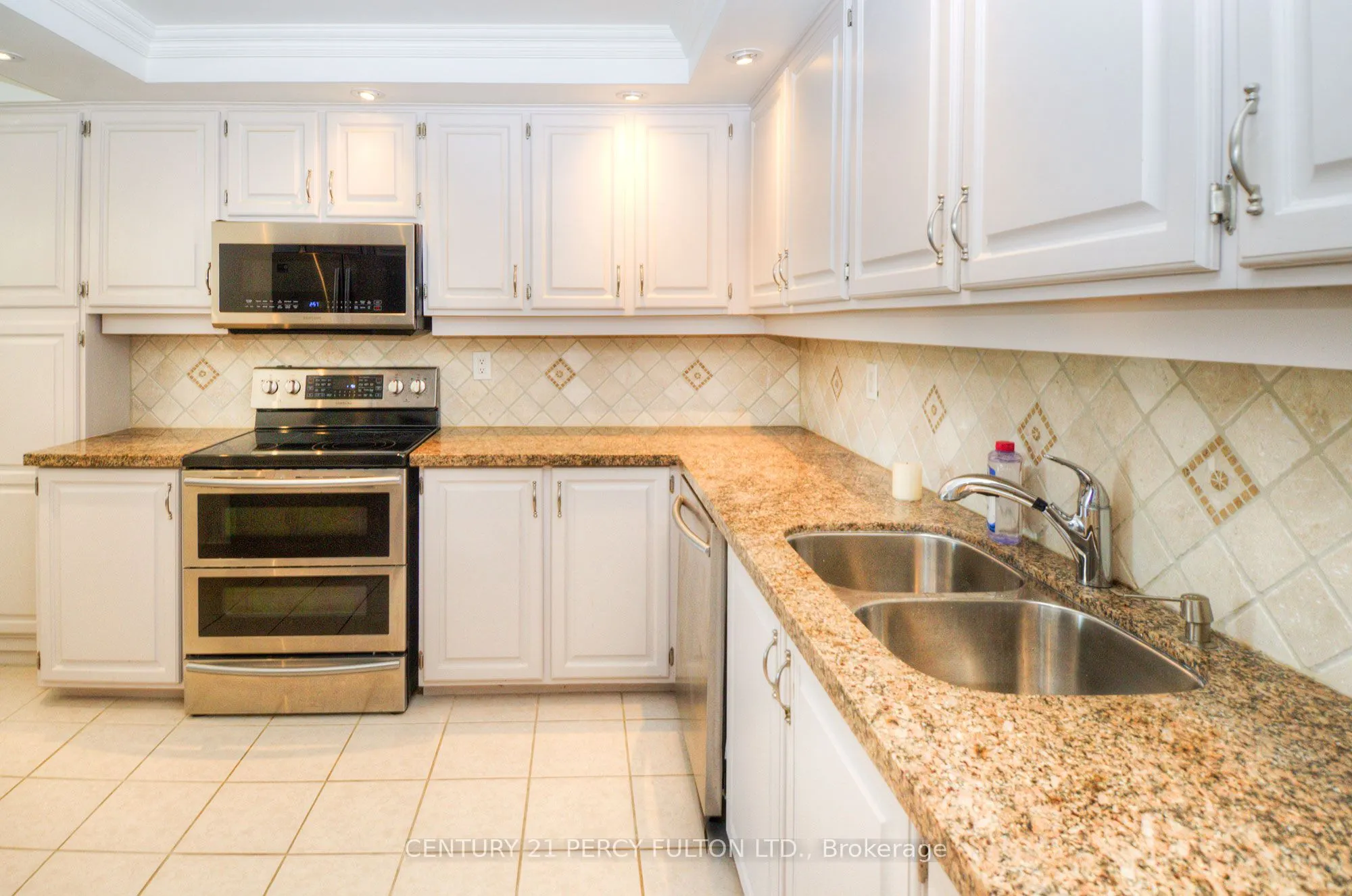 1 Concorde Place, #2103