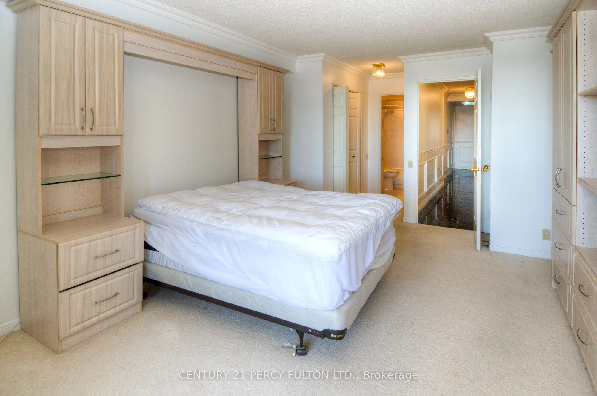 1 Concorde Place, #2103