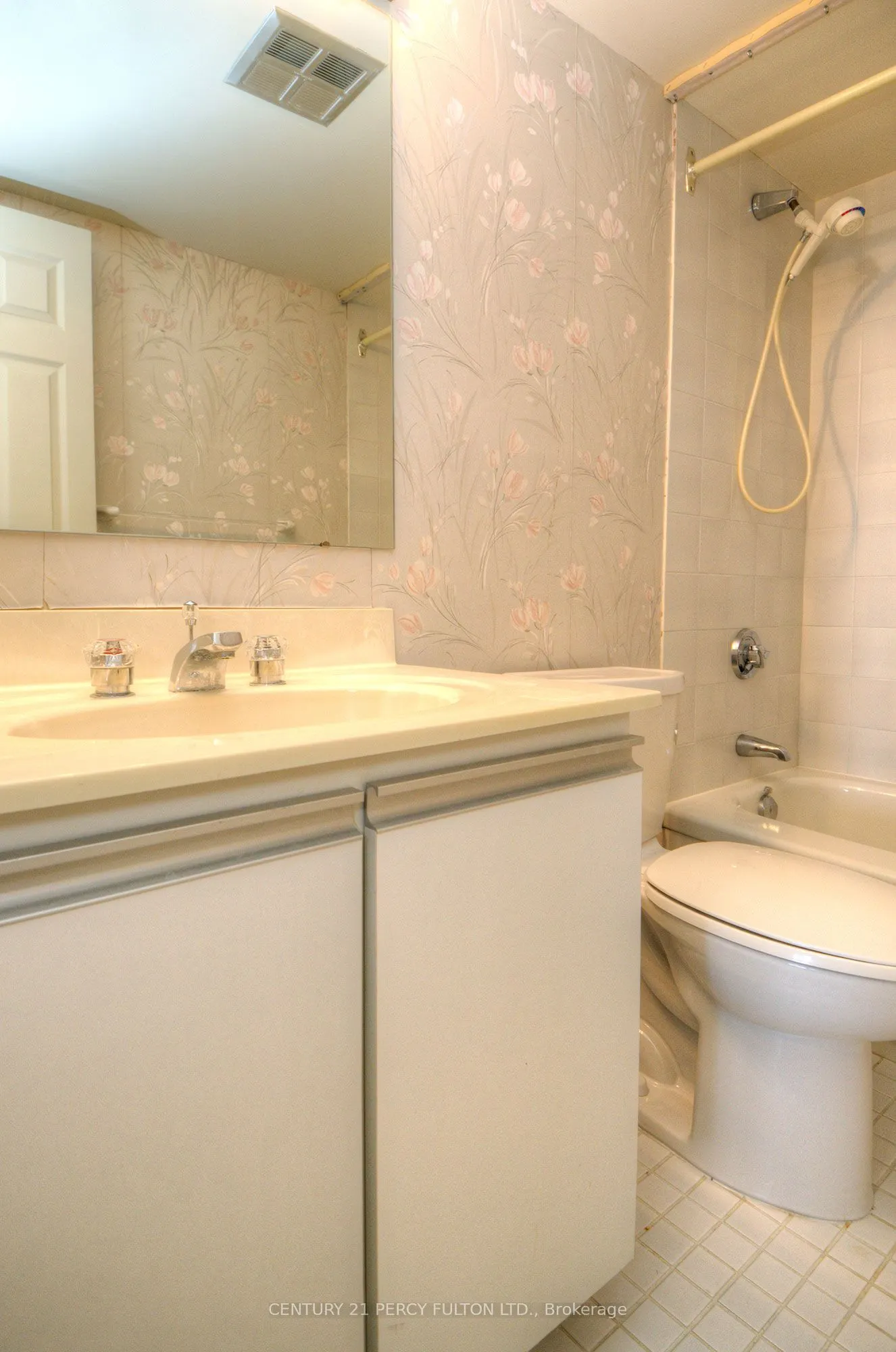 1 Concorde Place, #2103
