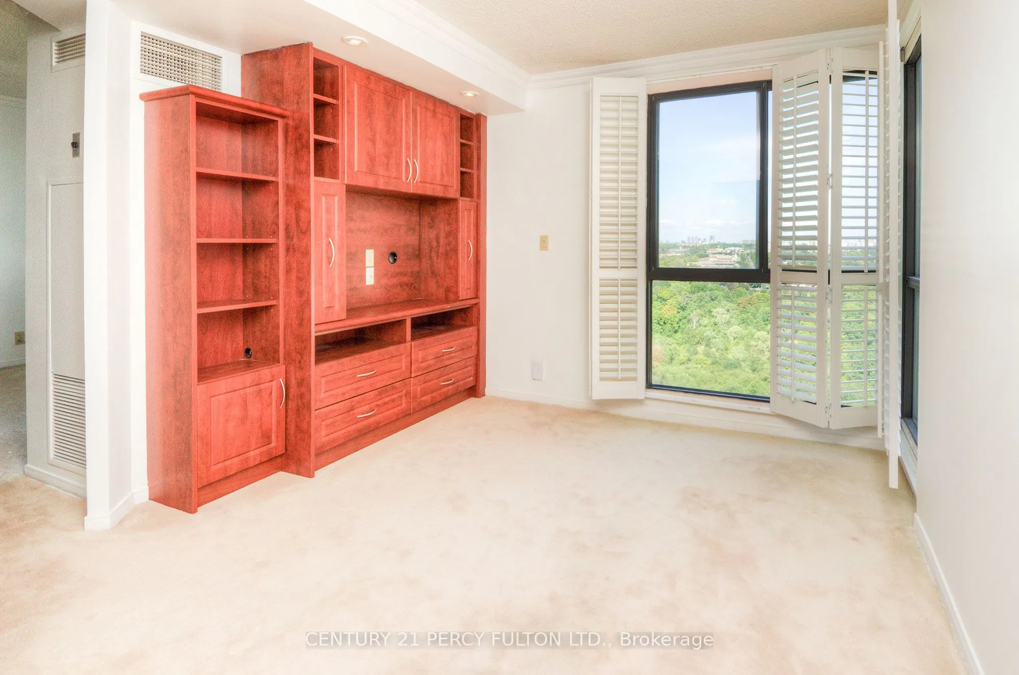 1 Concorde Place, #2103