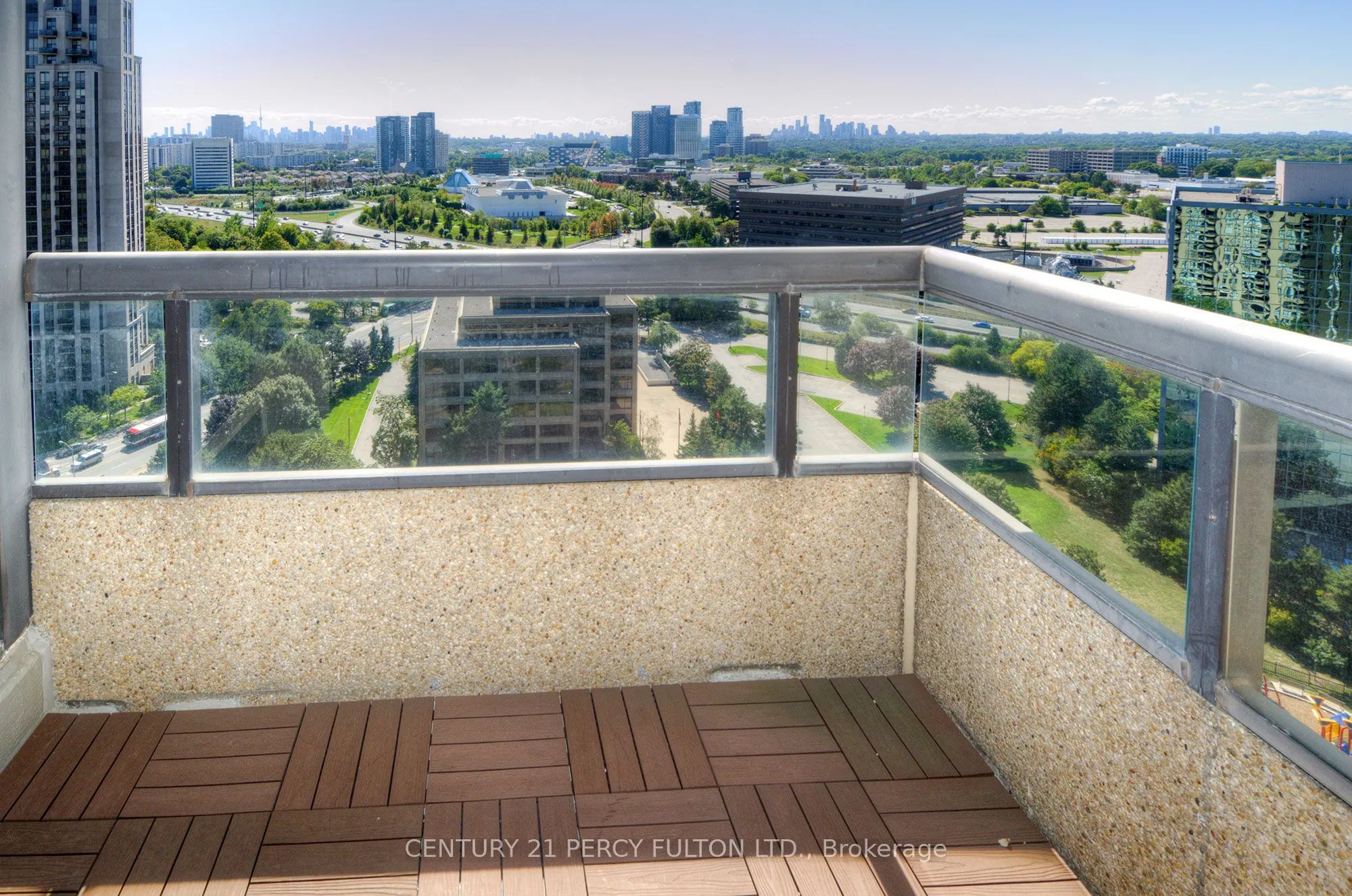 1 Concorde Place, #2103