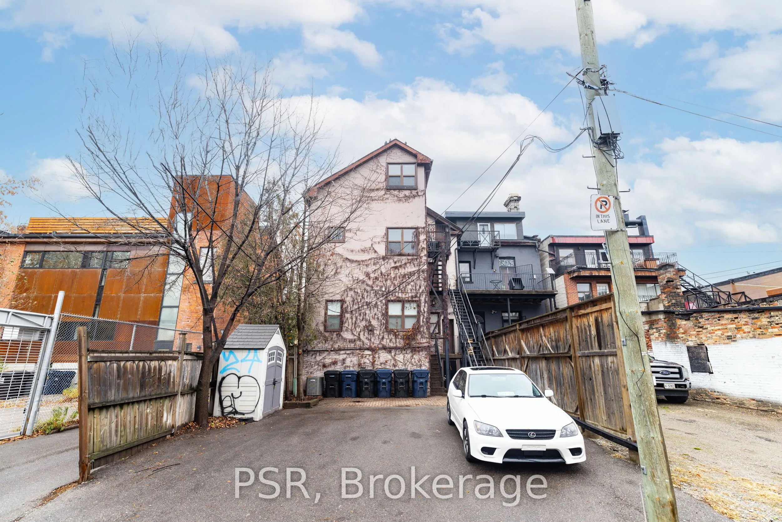 205 Gerrard Street E, #4