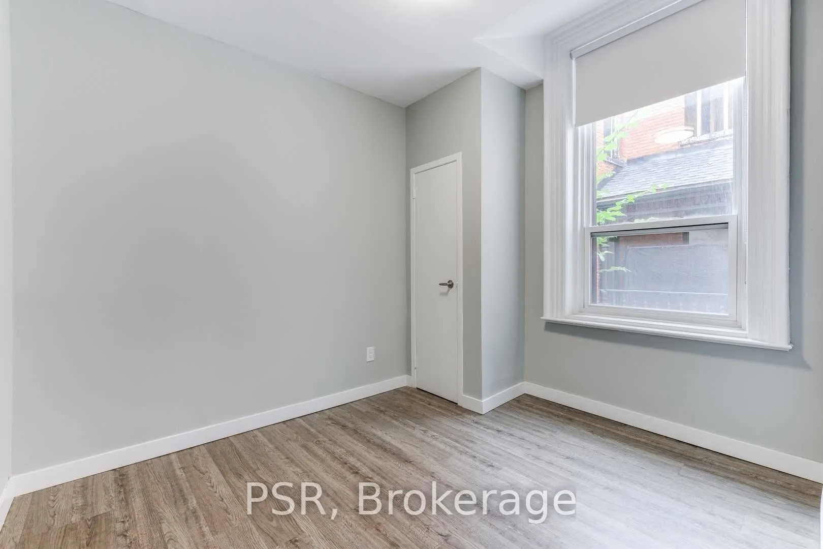 205 Gerrard Street E, #4