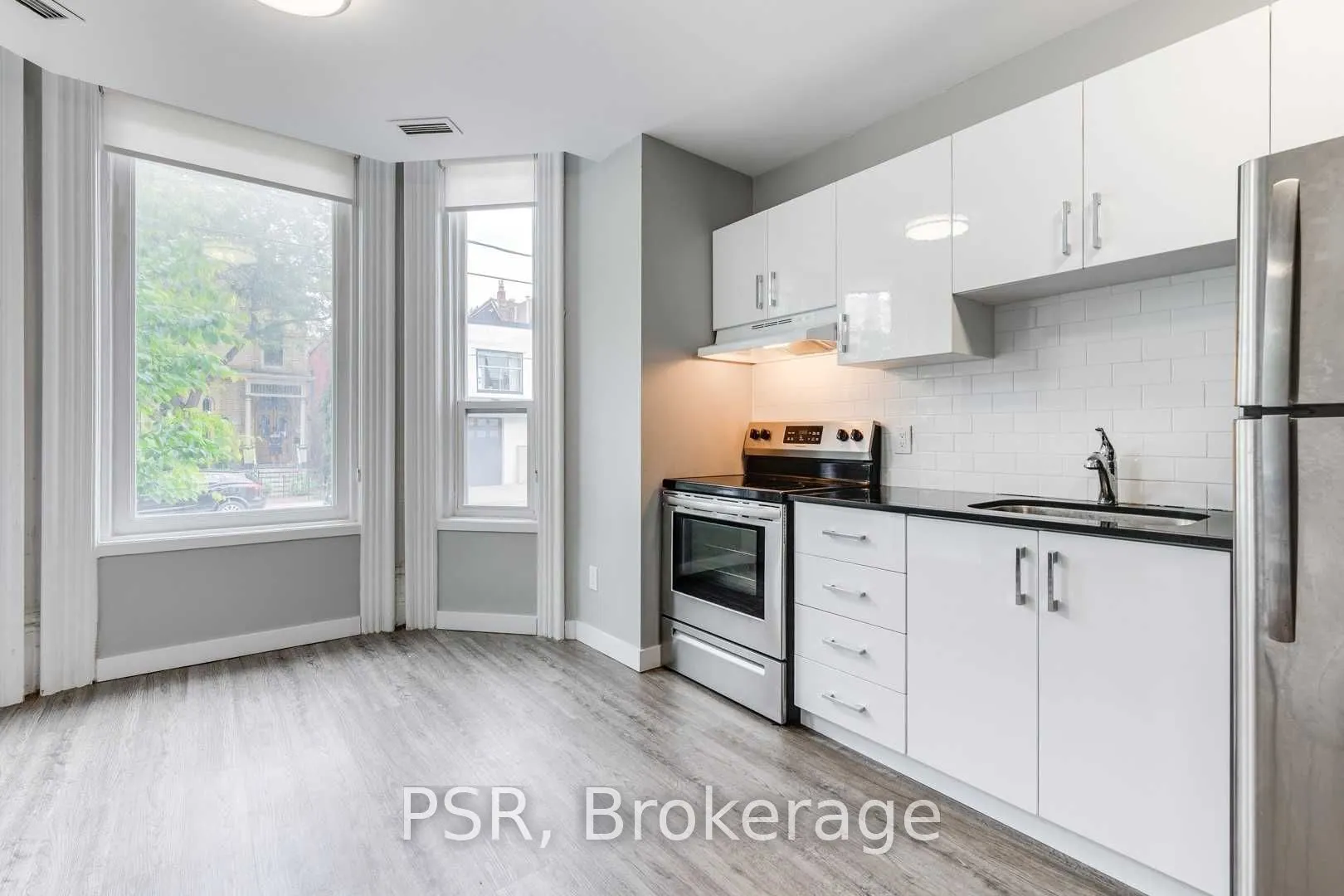 205 Gerrard Street E, #4