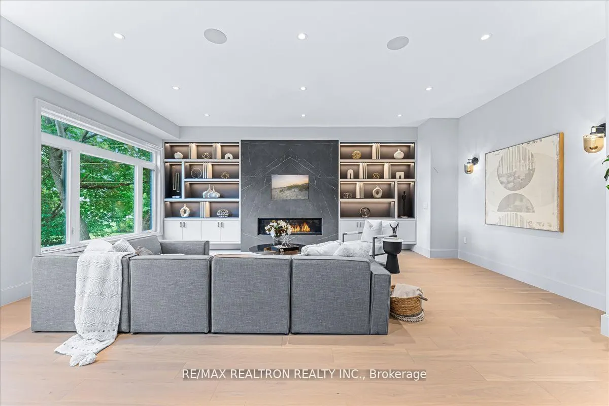 275 Reiner Road